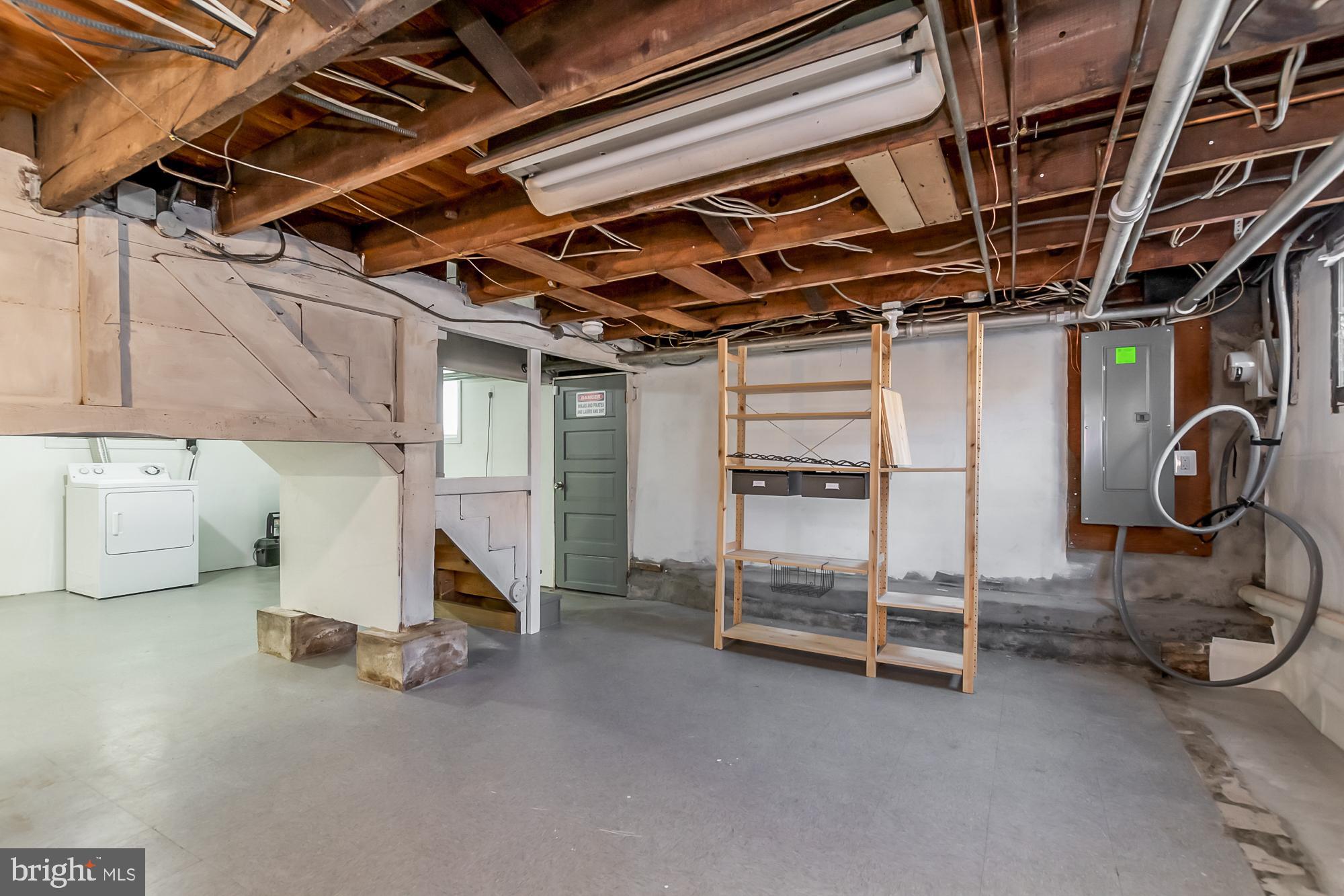 CALIFORNIA GROVE - Residential