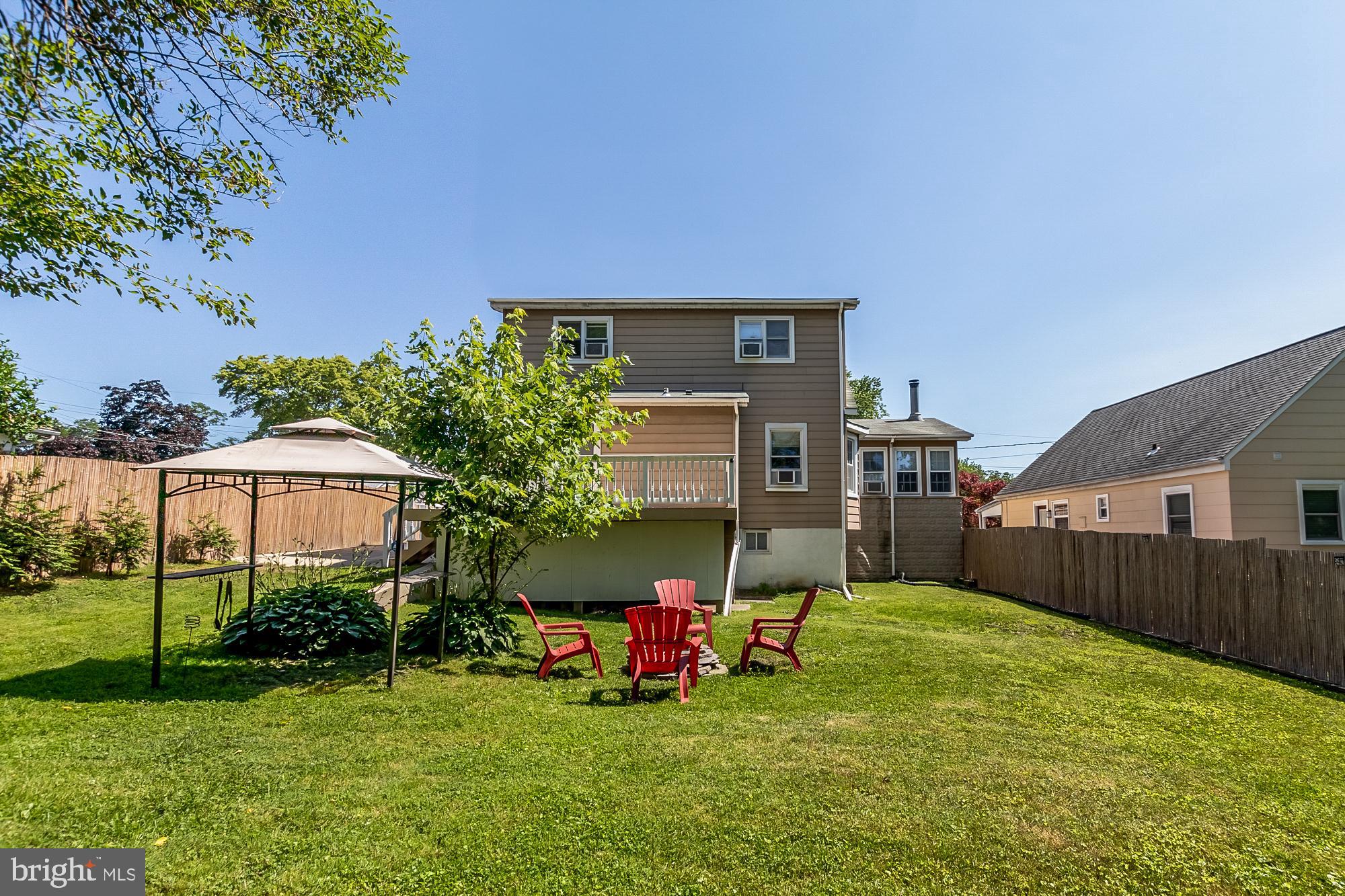 CALIFORNIA GROVE - Residential