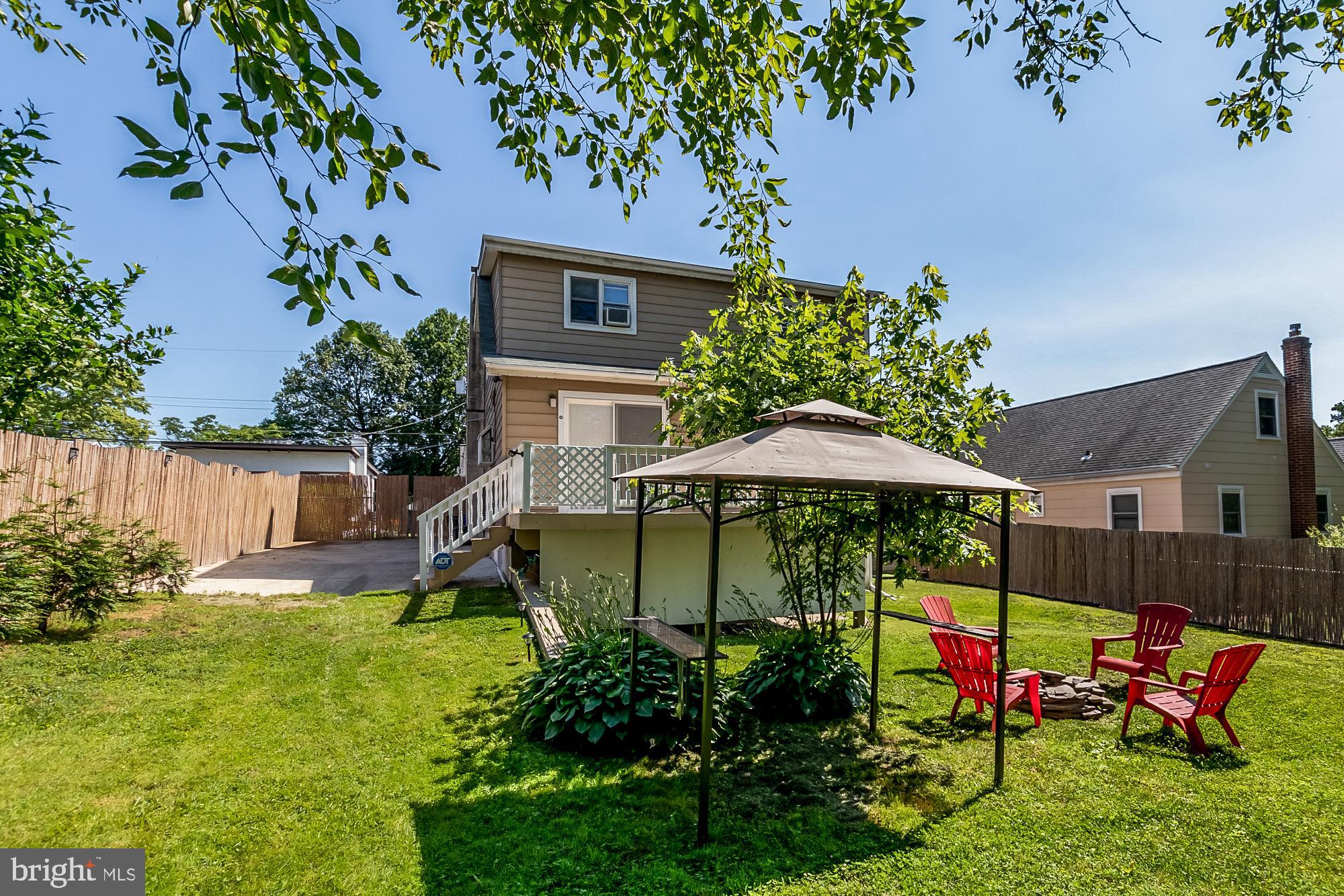 CALIFORNIA GROVE - Residential