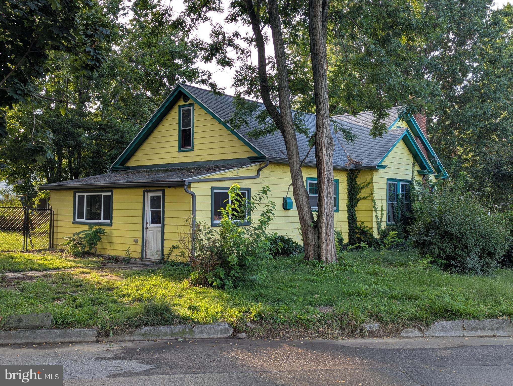 278 W WALNUT STREET