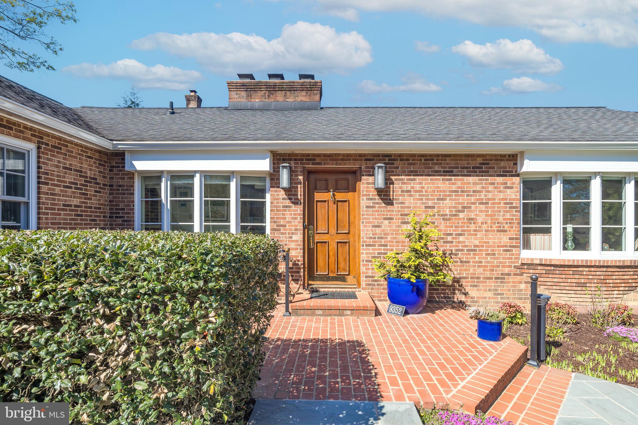 9352 MOUNT VERNON CIRCLE