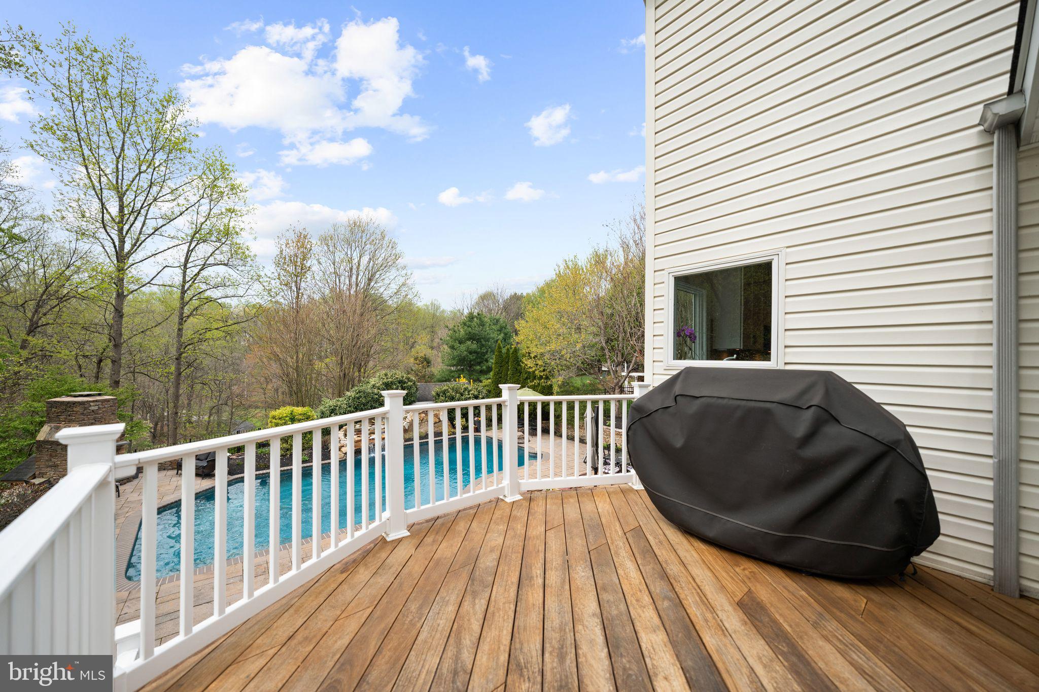 GOVERNORS RUN - Residential