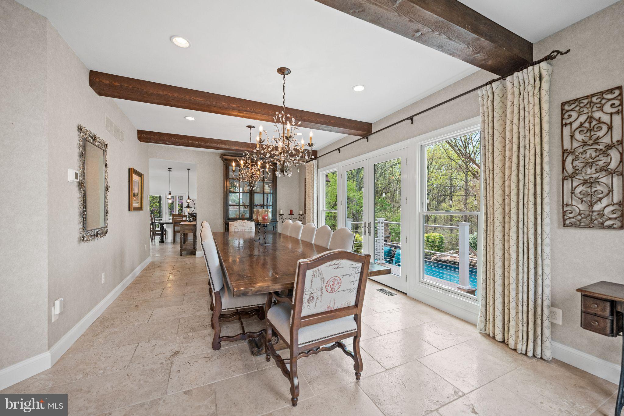 GOVERNORS RUN - Residential