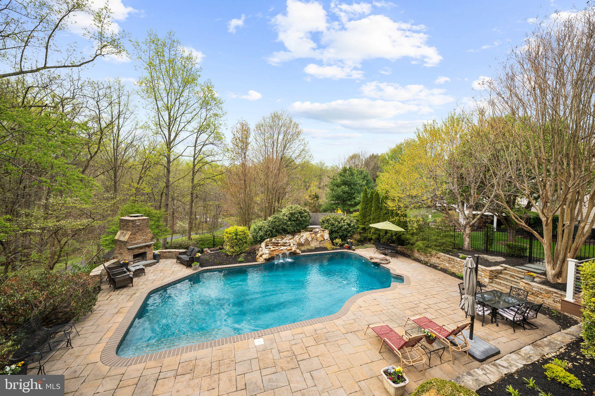 GOVERNORS RUN - Residential