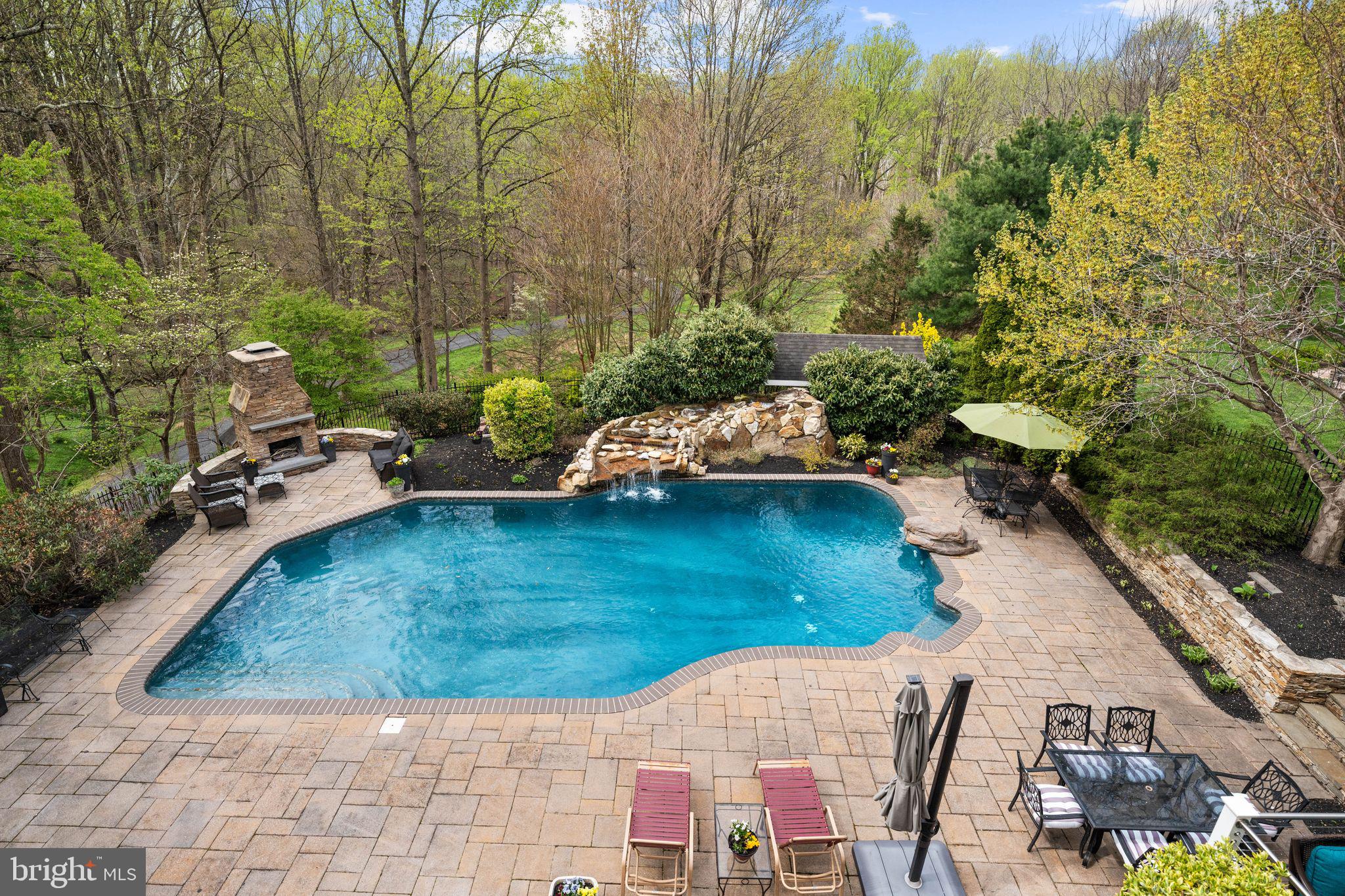 GOVERNORS RUN - Residential