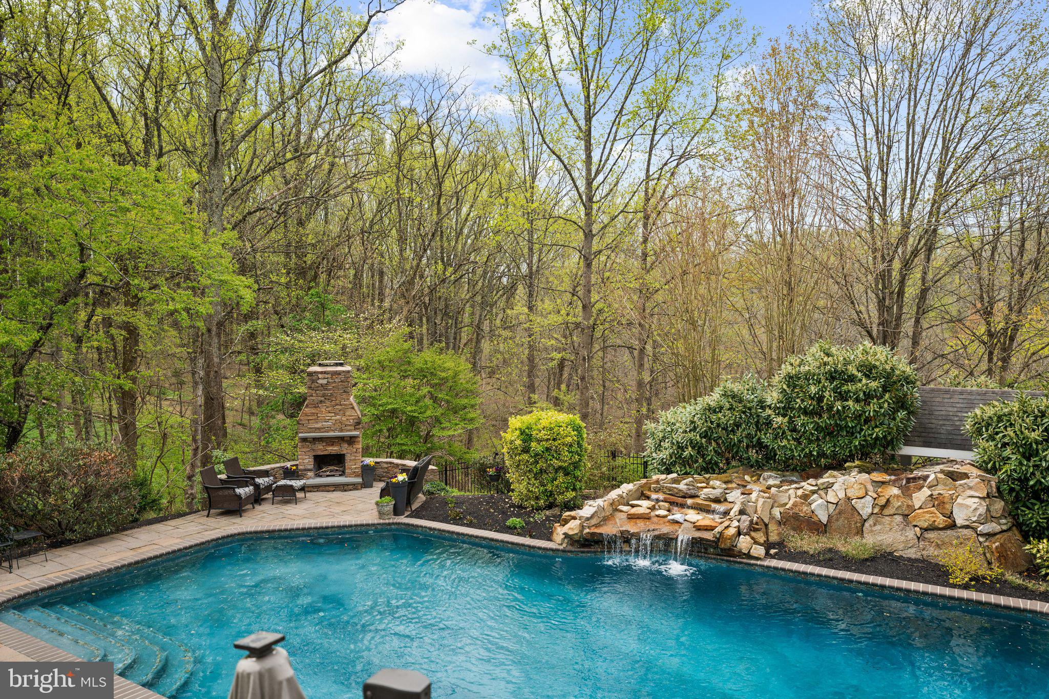 GOVERNORS RUN - Residential