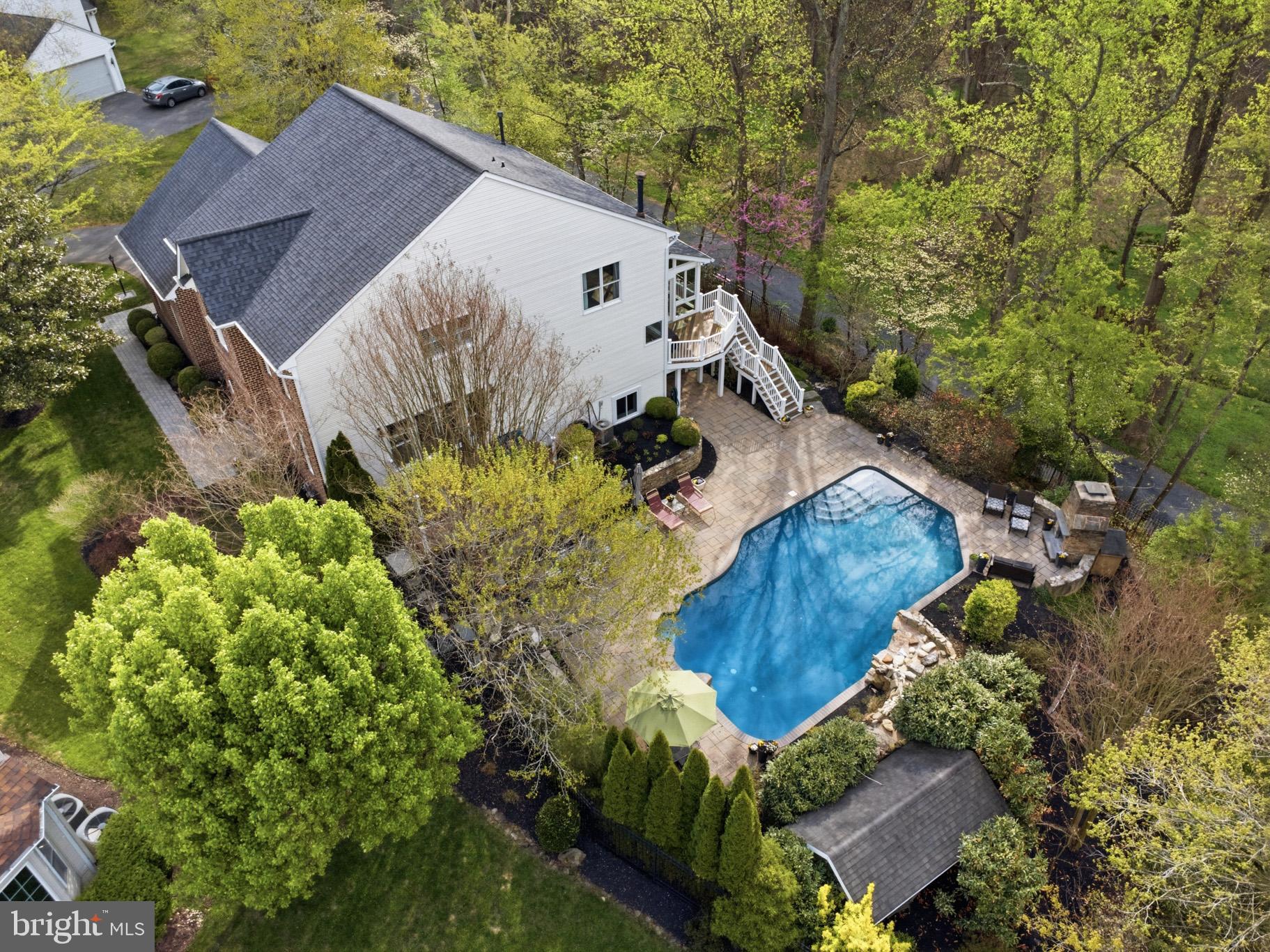 GOVERNORS RUN - Residential