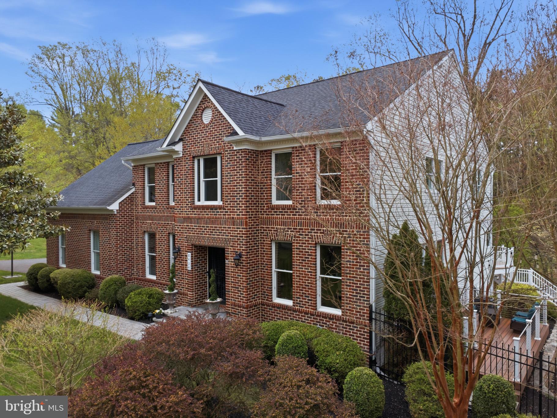 GOVERNORS RUN - Residential