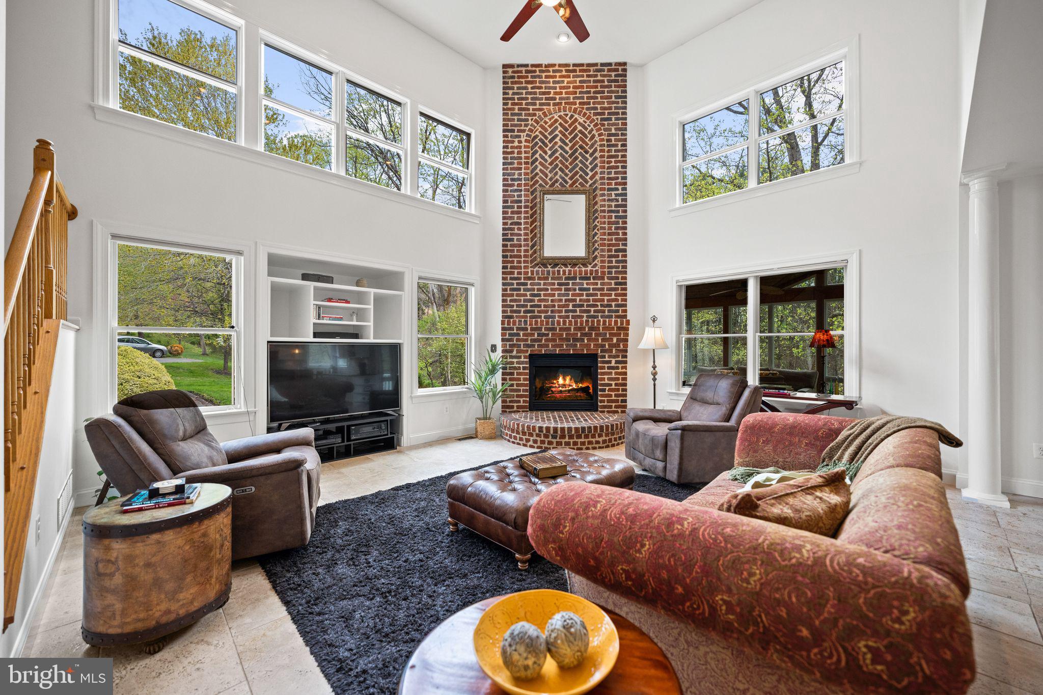 GOVERNORS RUN - Residential