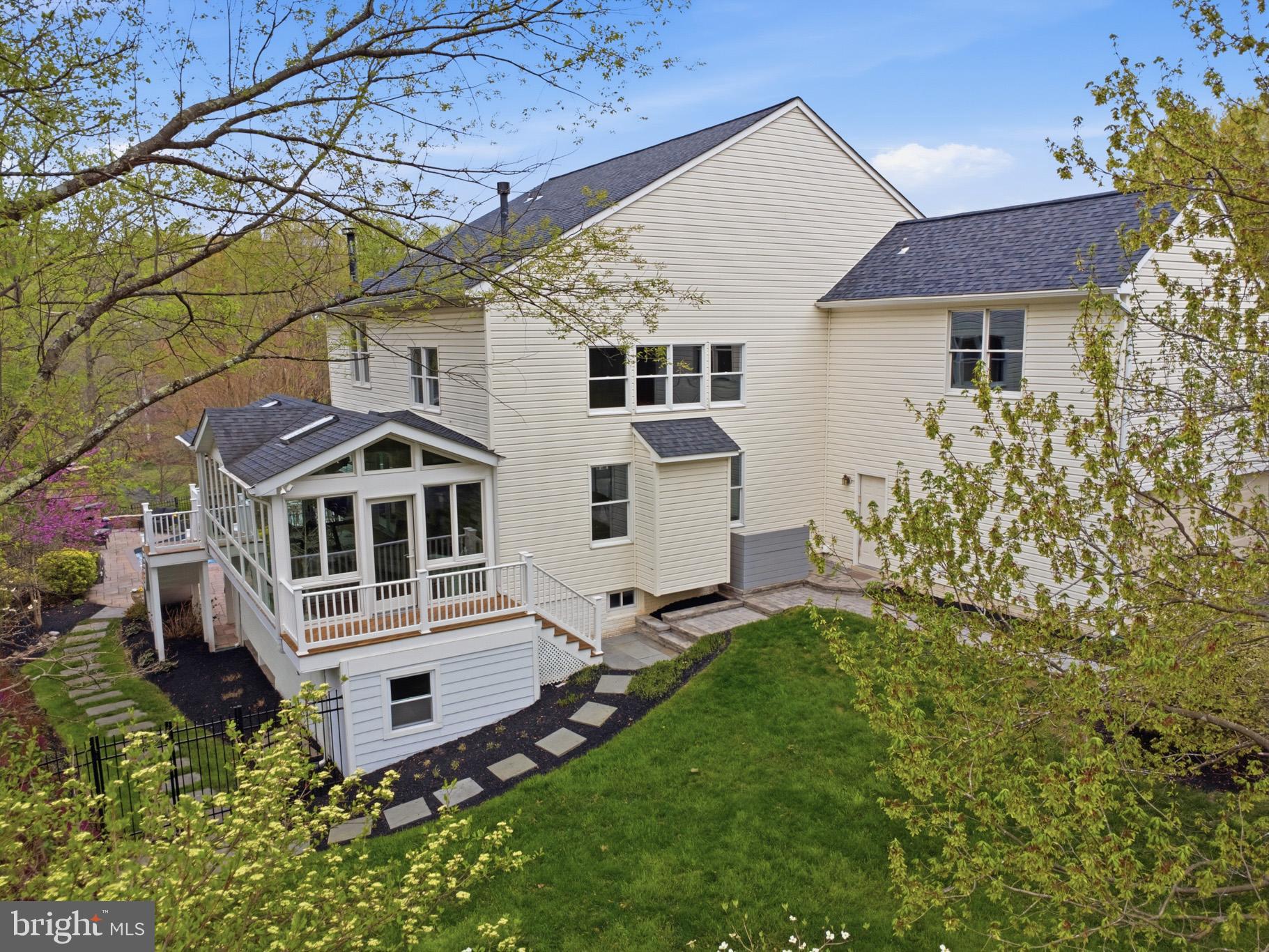 GOVERNORS RUN - Residential