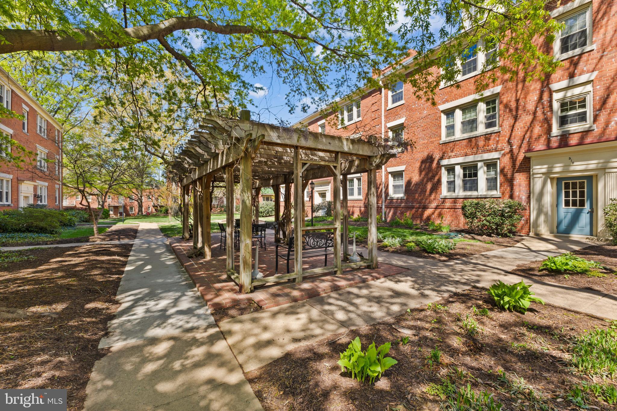 HARBOR TERRACE - Residential