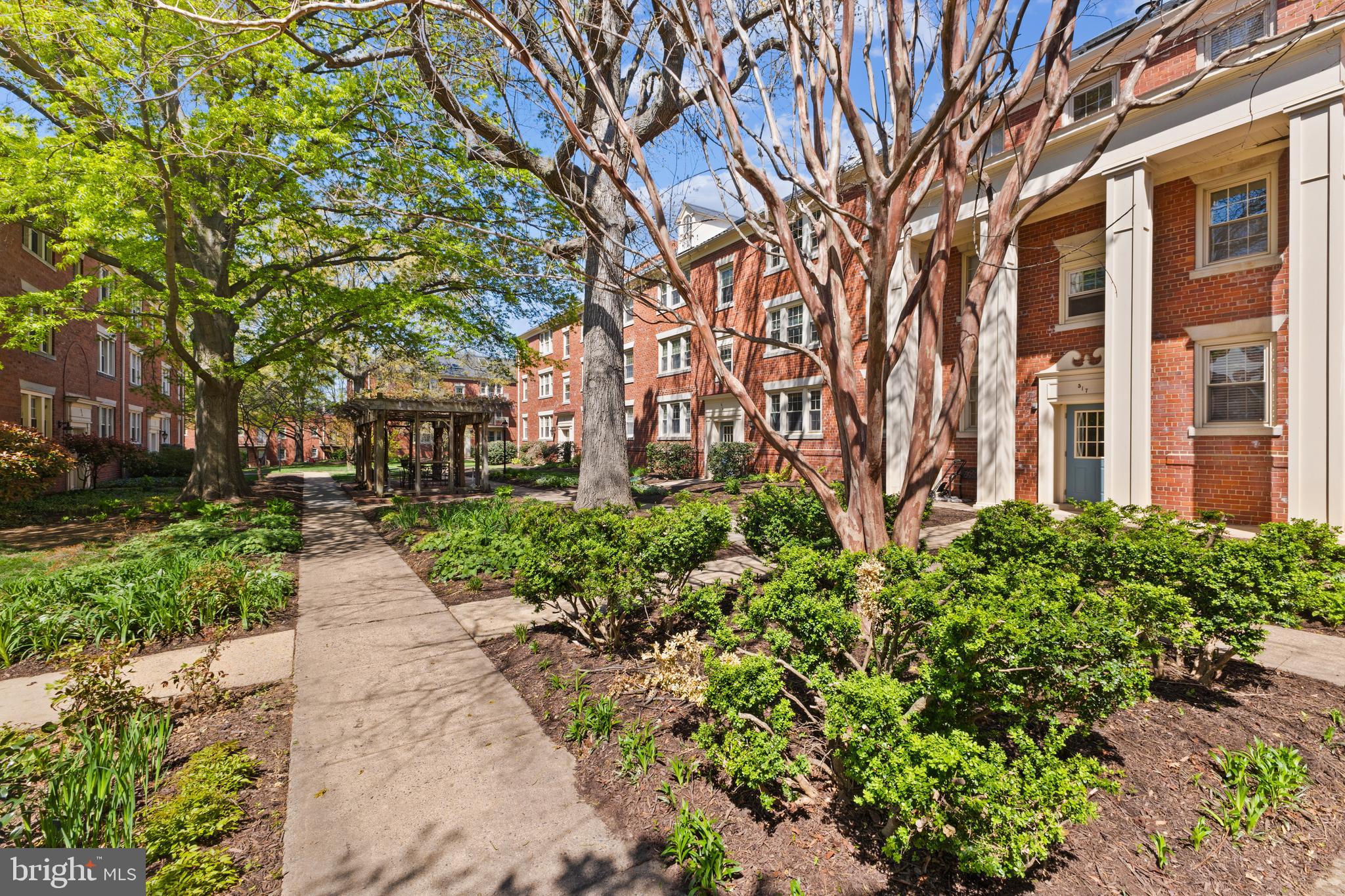 HARBOR TERRACE - Residential