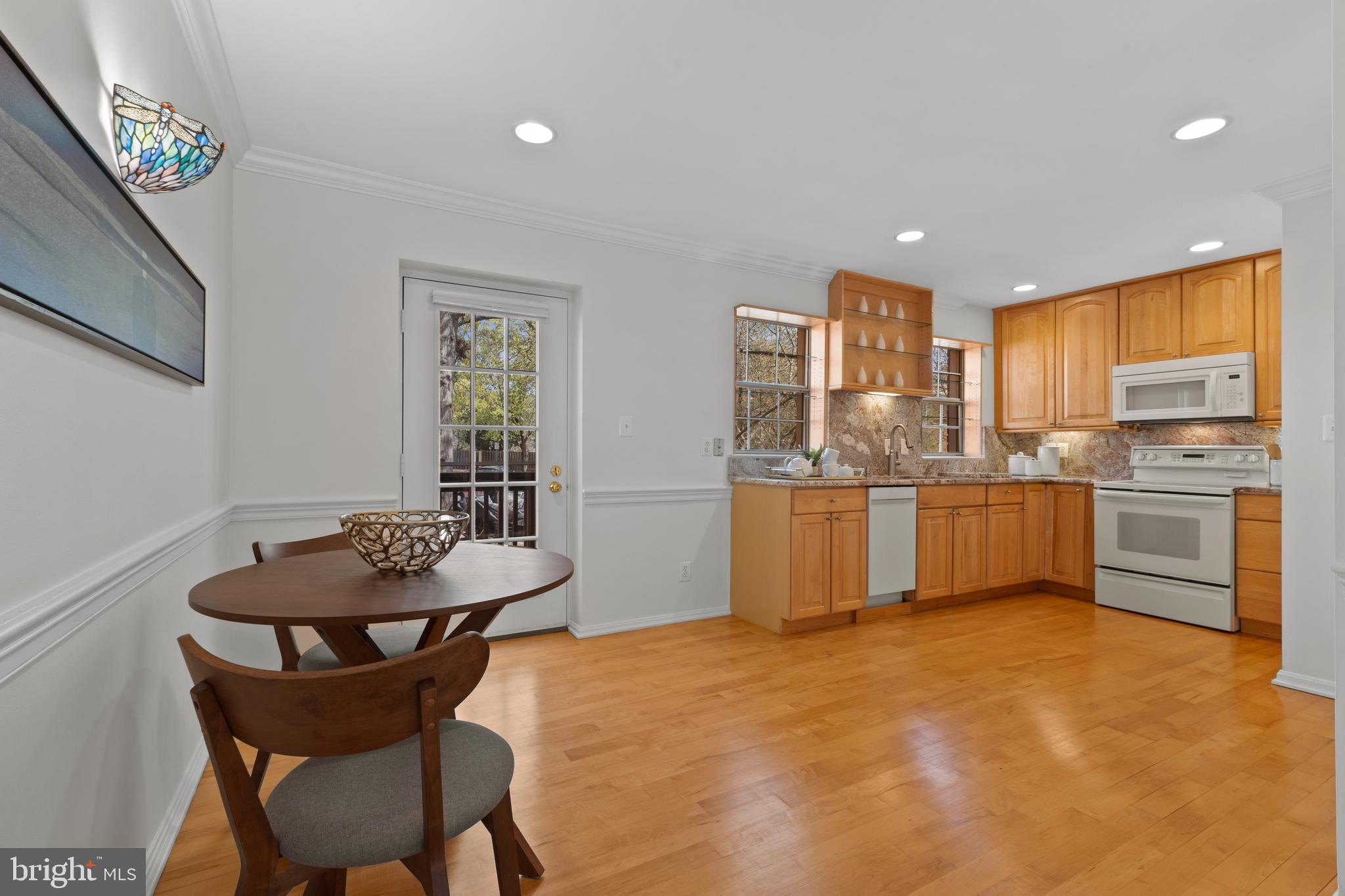 HARBOR TERRACE - Residential