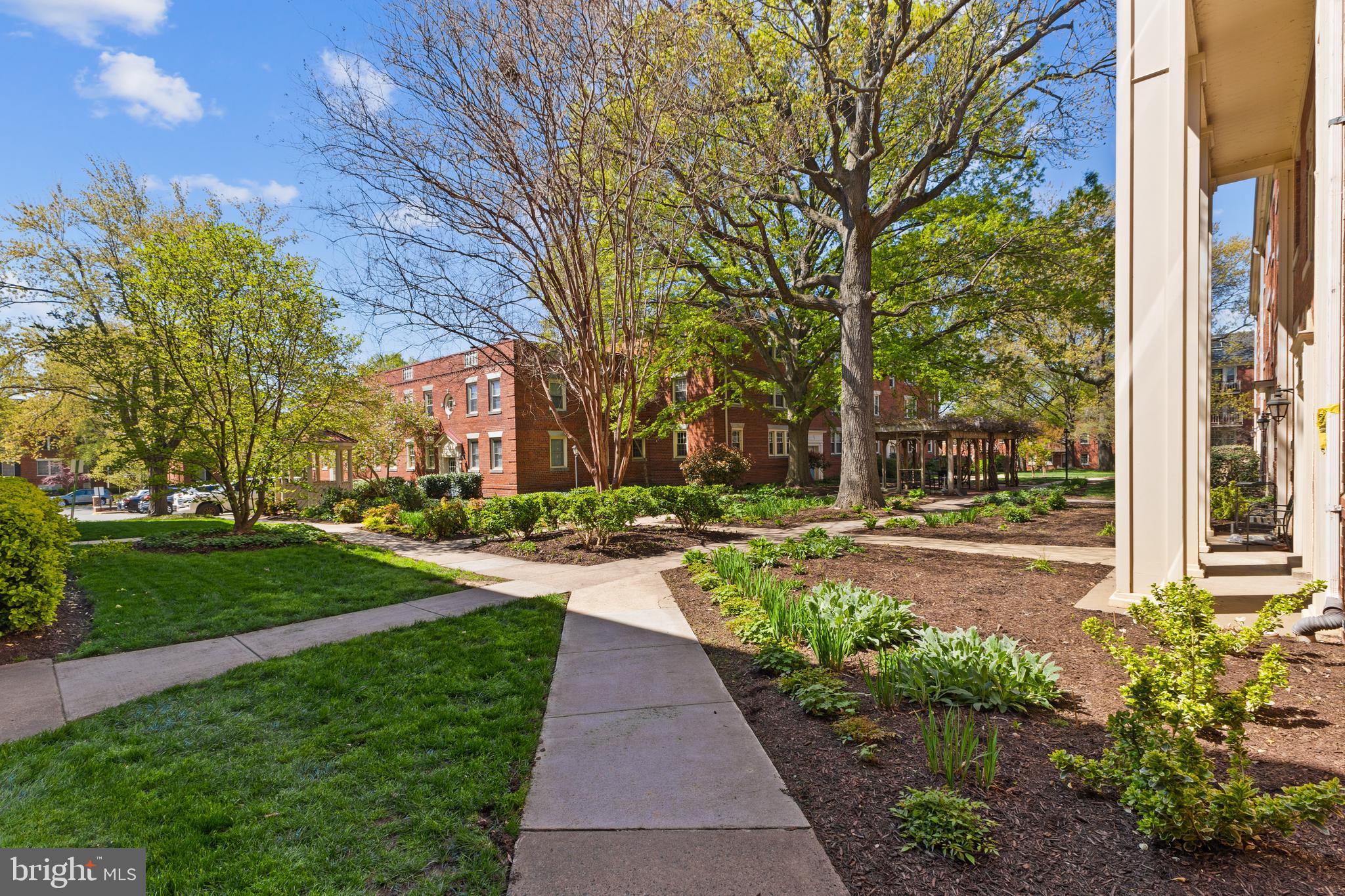 HARBOR TERRACE - Residential