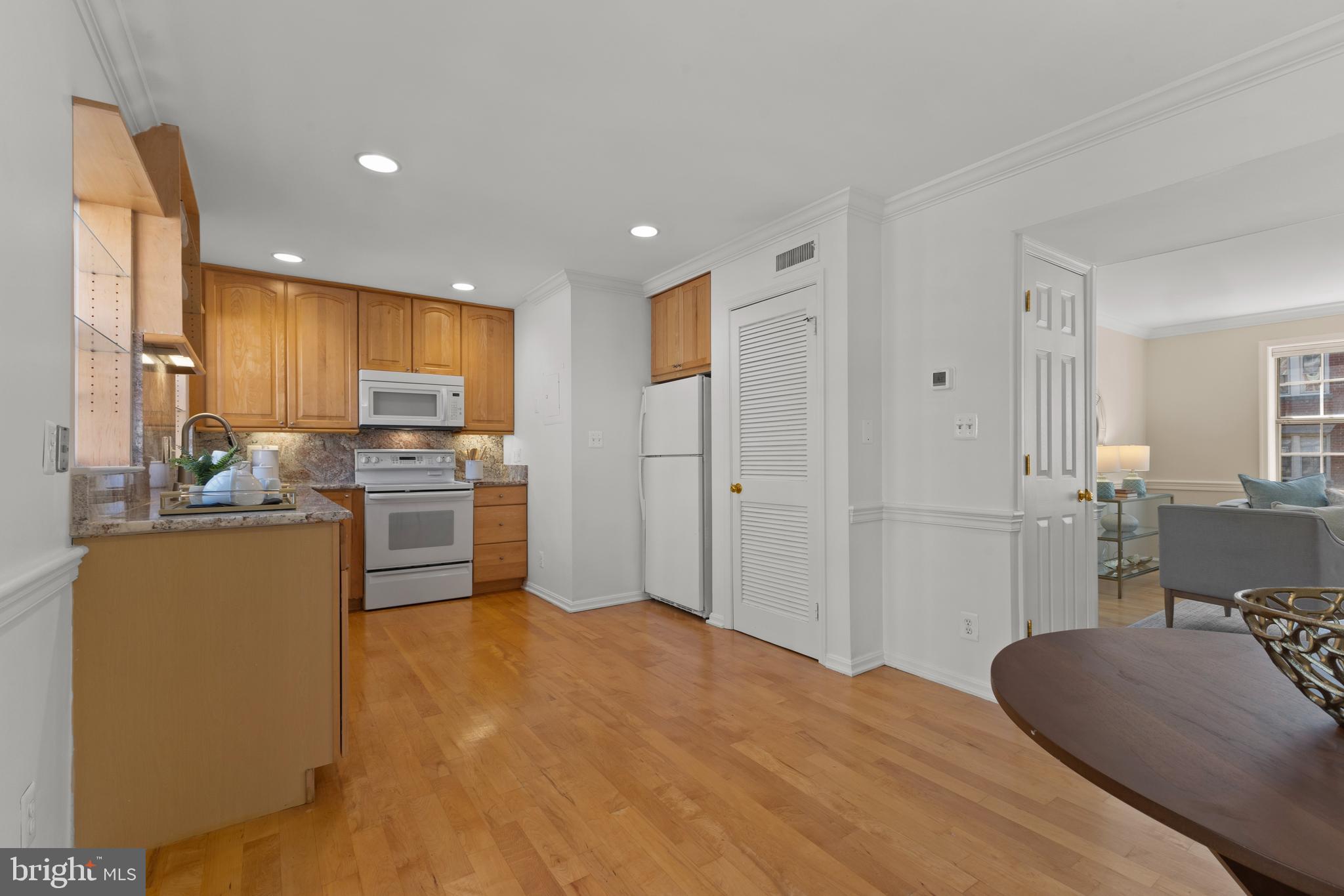 HARBOR TERRACE - Residential