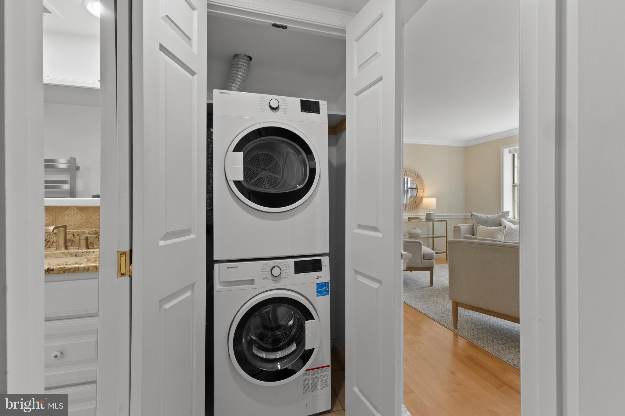 HARBOR TERRACE - Residential