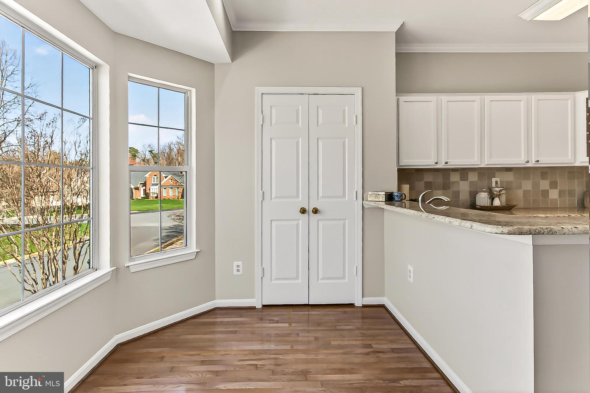 ROCKPOINTE - Residential