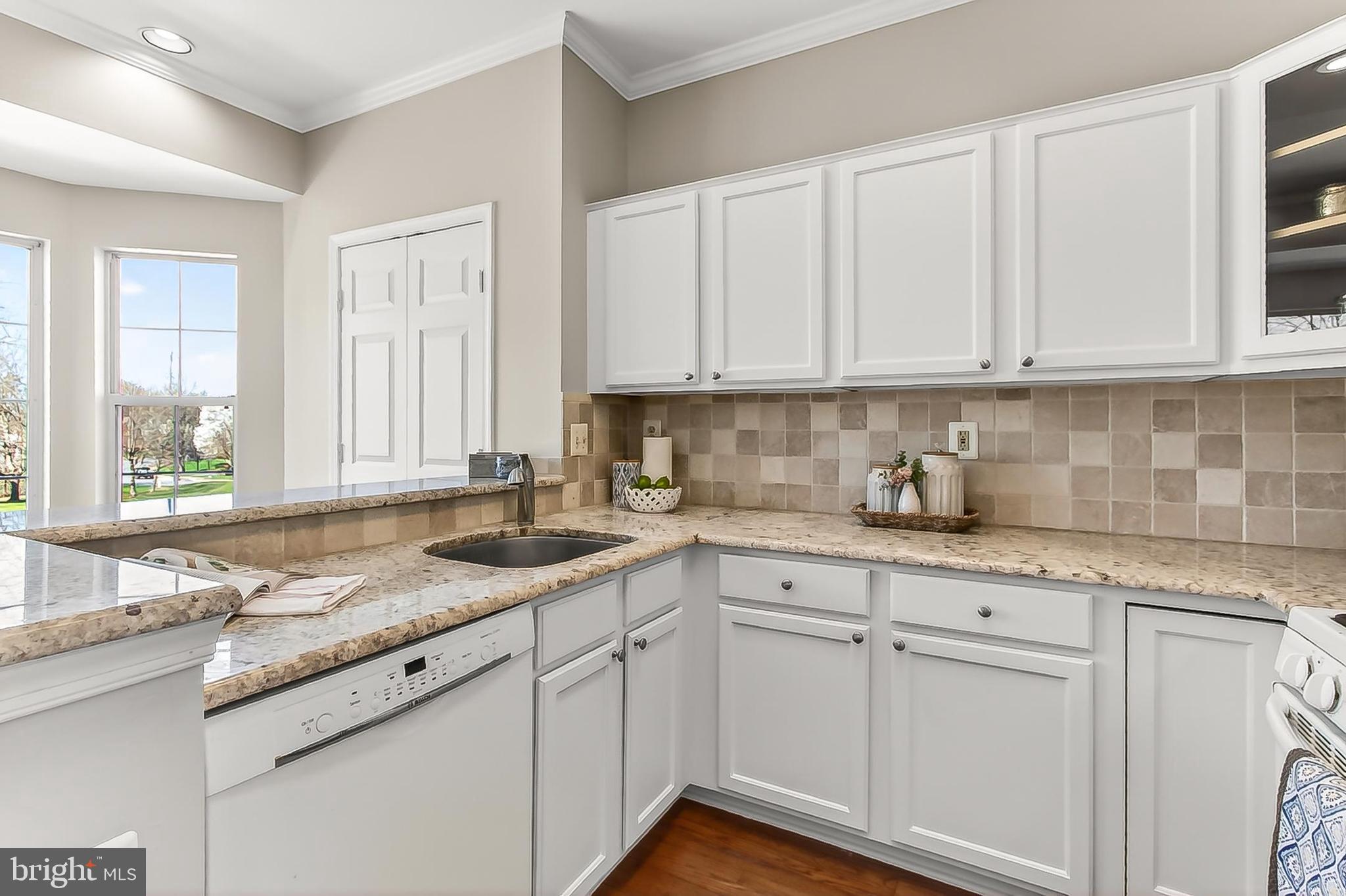 ROCKPOINTE - Residential