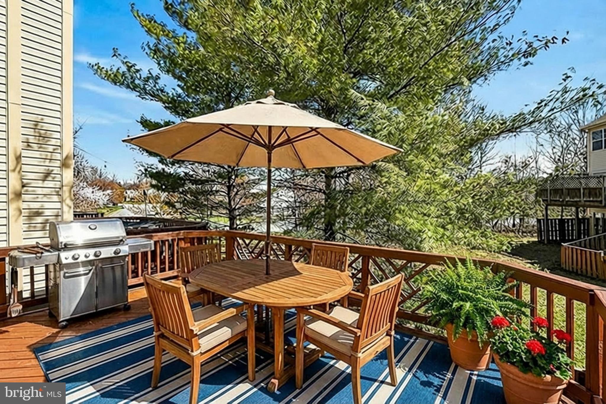 ROCKPOINTE - Residential