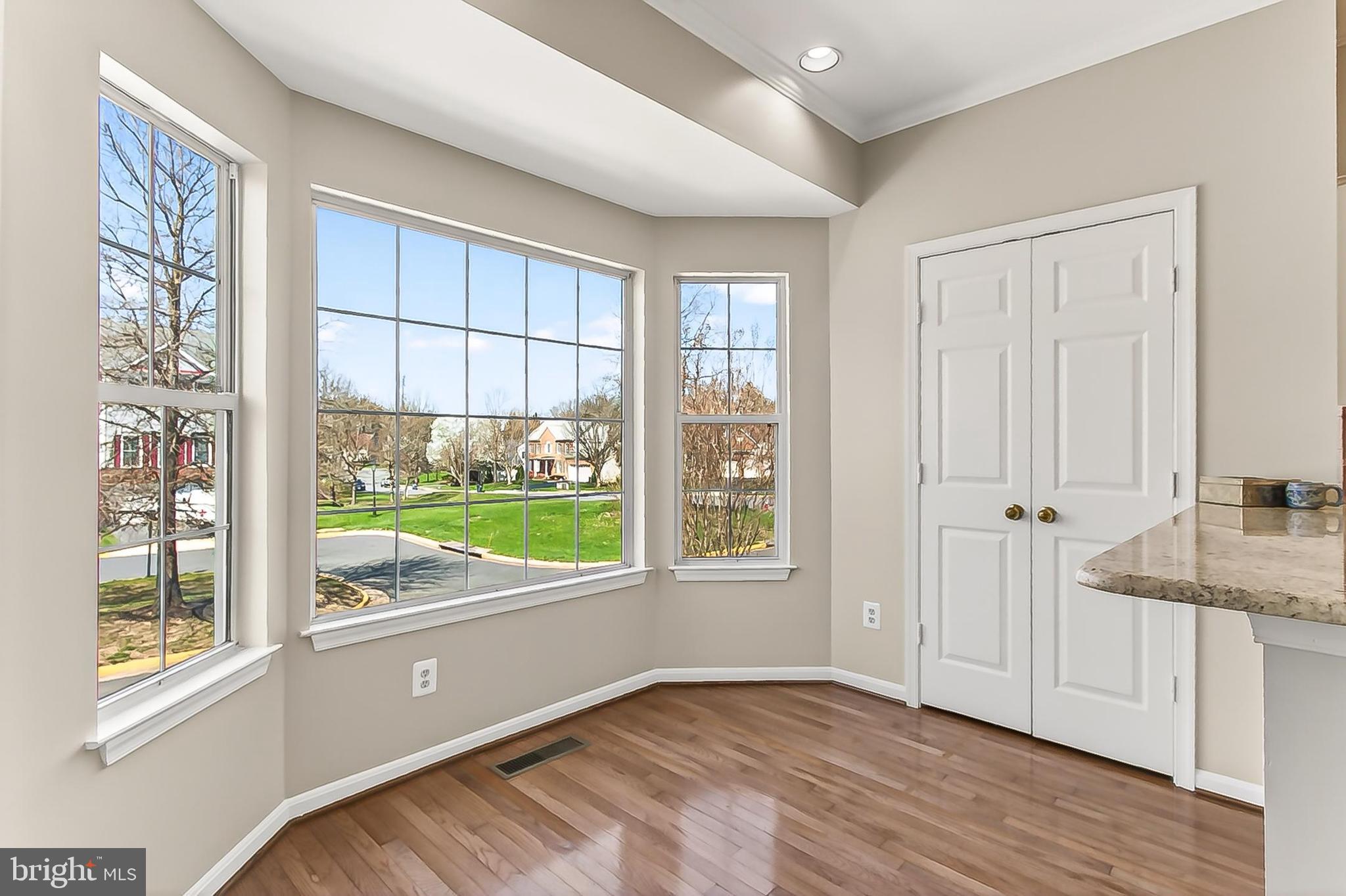 ROCKPOINTE - Residential