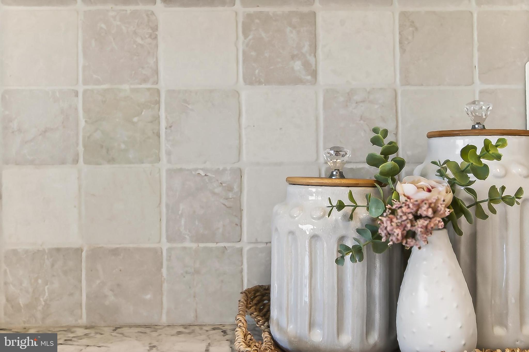 ROCKPOINTE - Residential