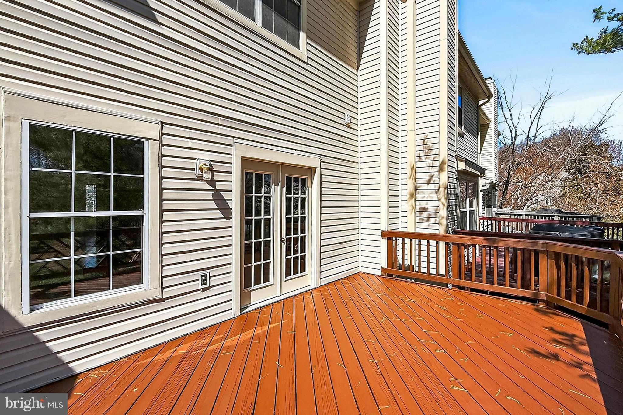 ROCKPOINTE - Residential