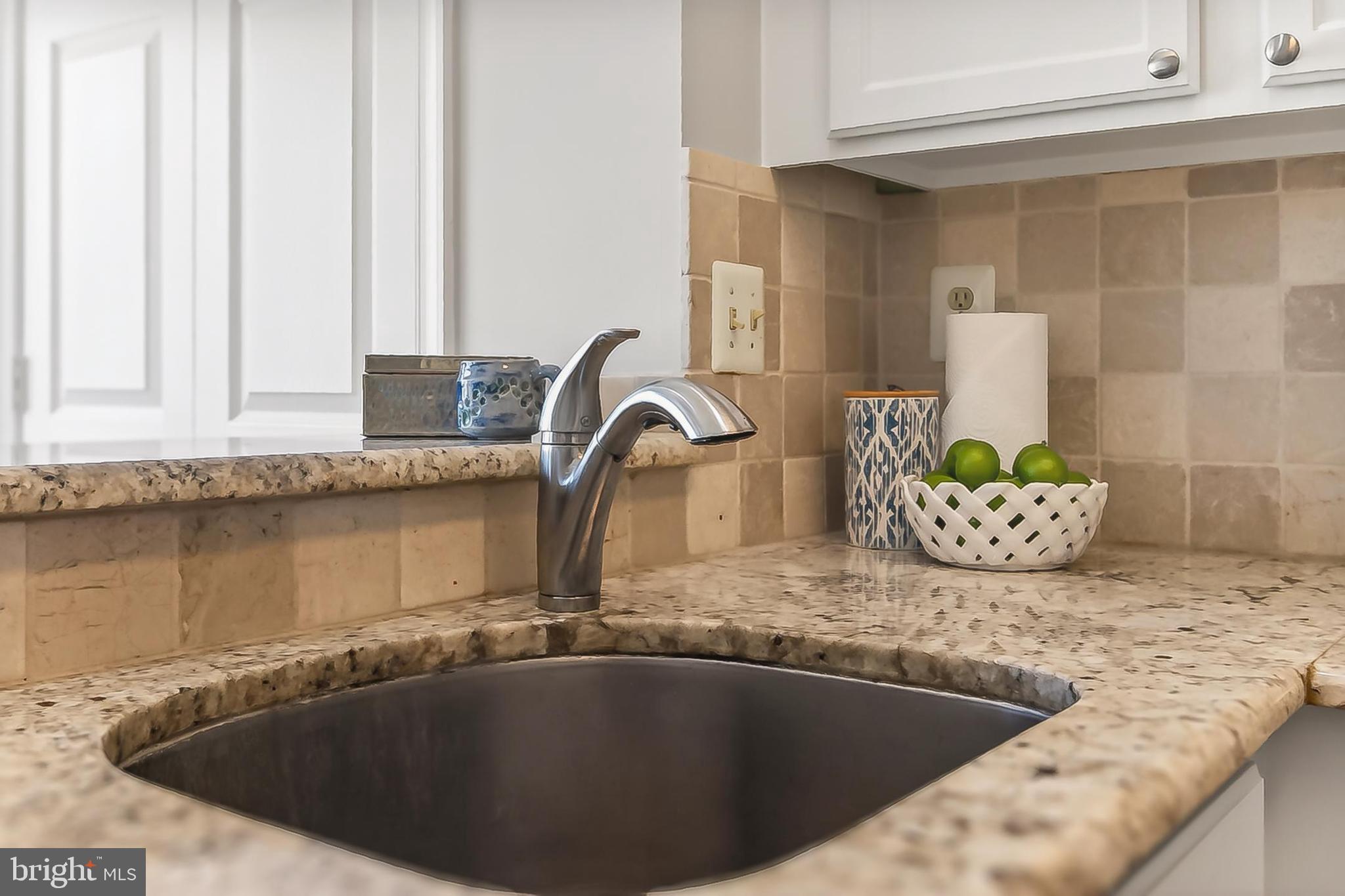 ROCKPOINTE - Residential