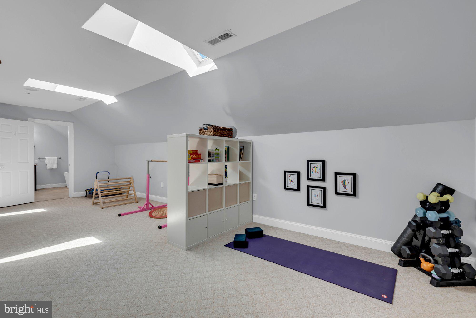 WEST ANNAPOLIS - Residential