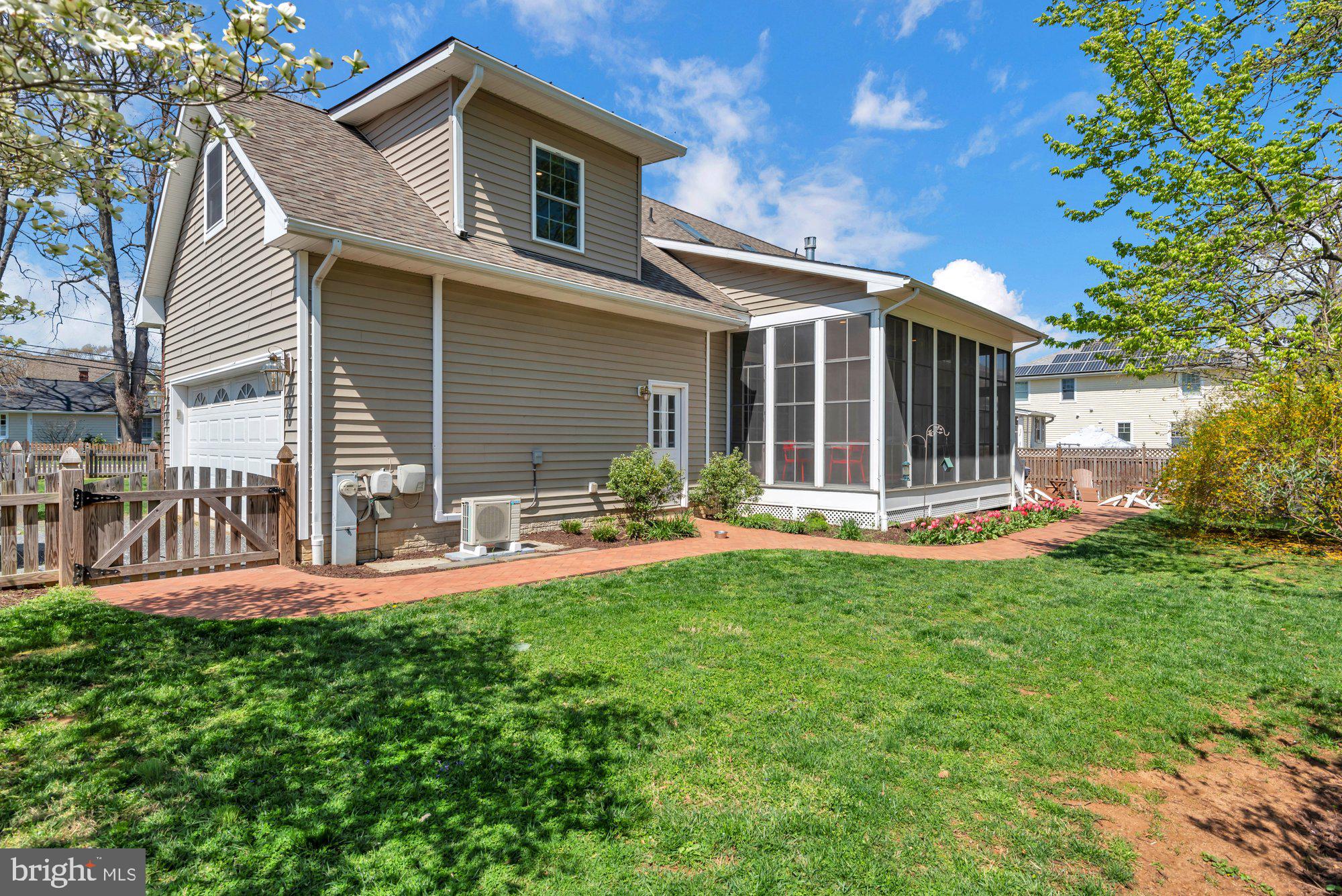 WEST ANNAPOLIS - Residential