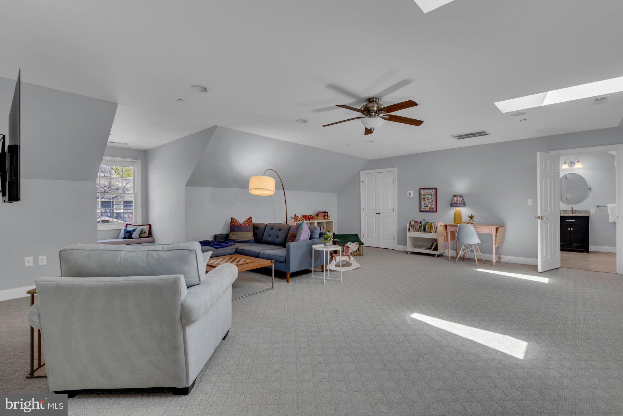 WEST ANNAPOLIS - Residential