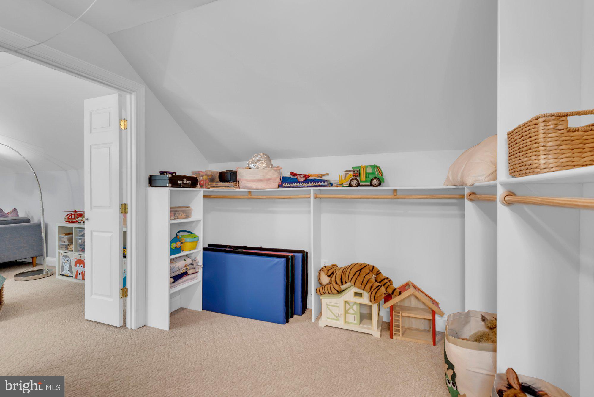 WEST ANNAPOLIS - Residential