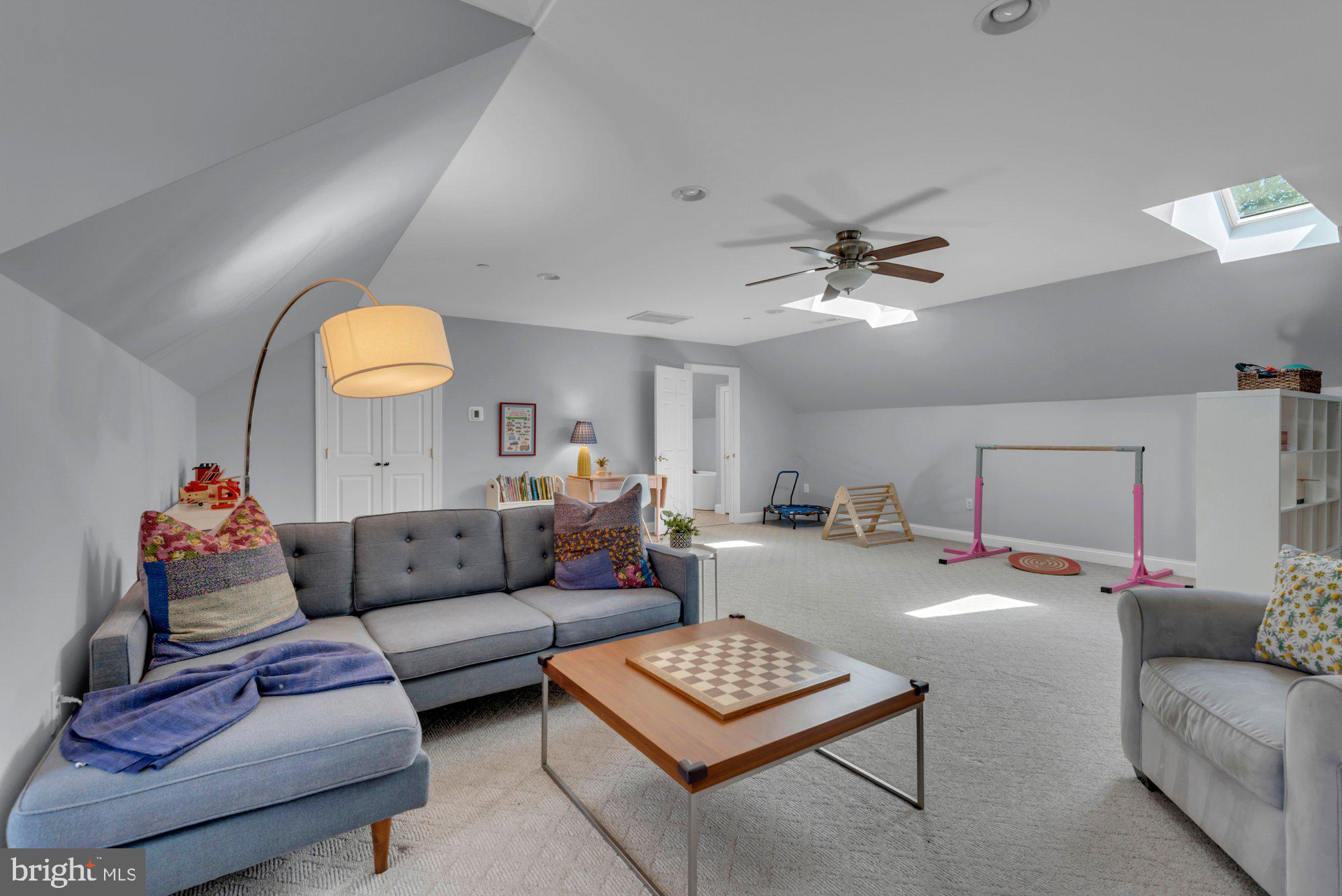 WEST ANNAPOLIS - Residential