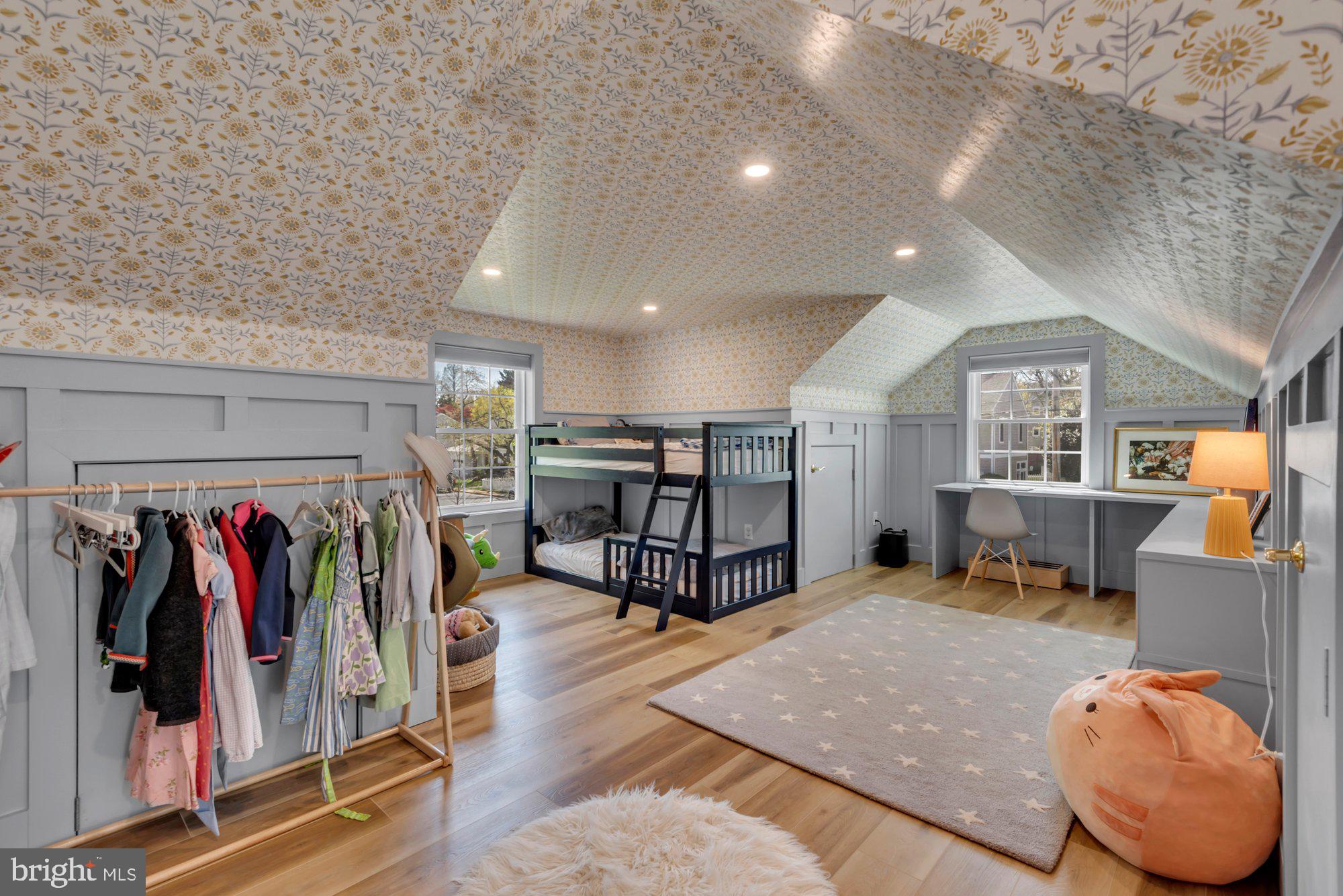 WEST ANNAPOLIS - Residential