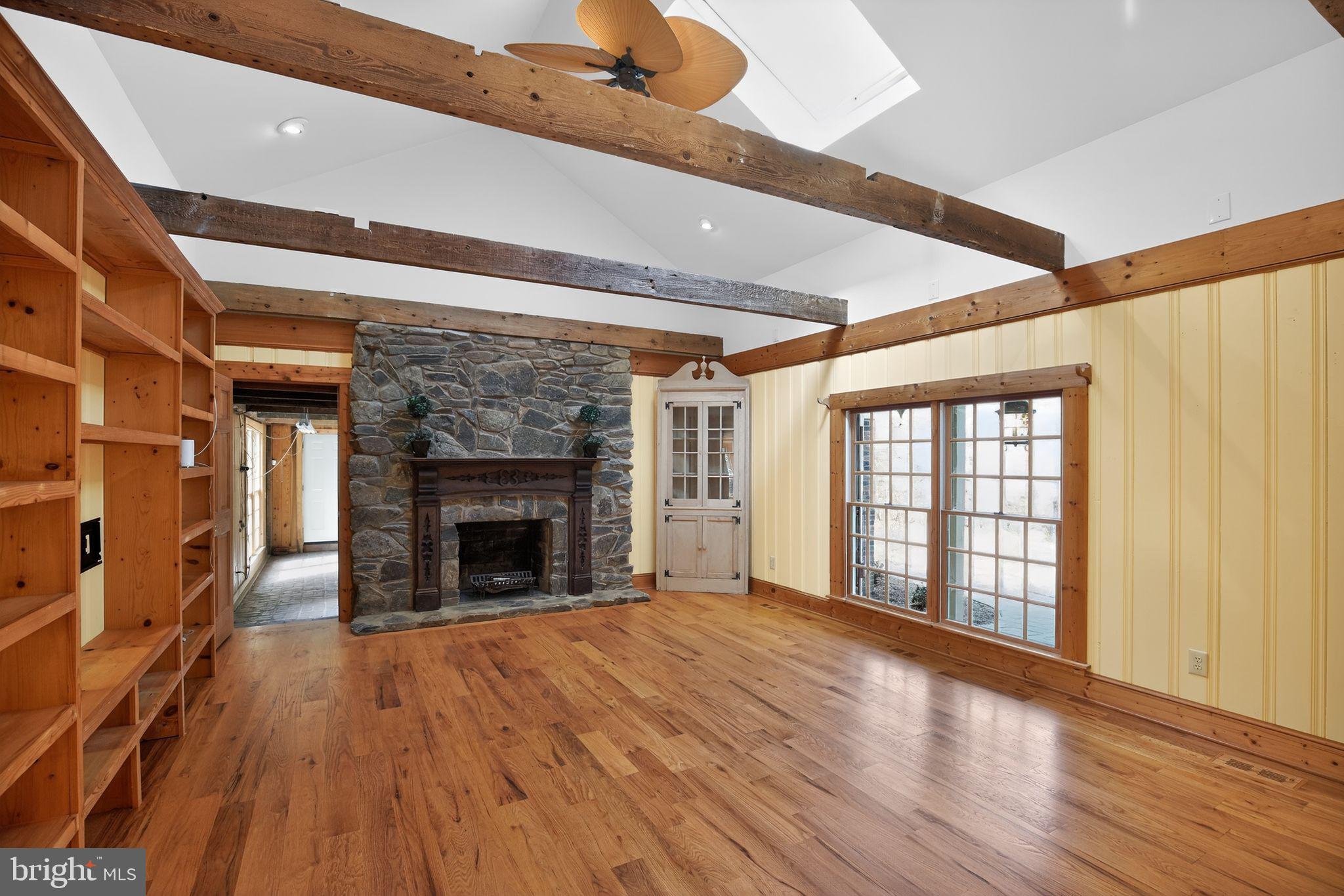 TOWER HILL - Residential