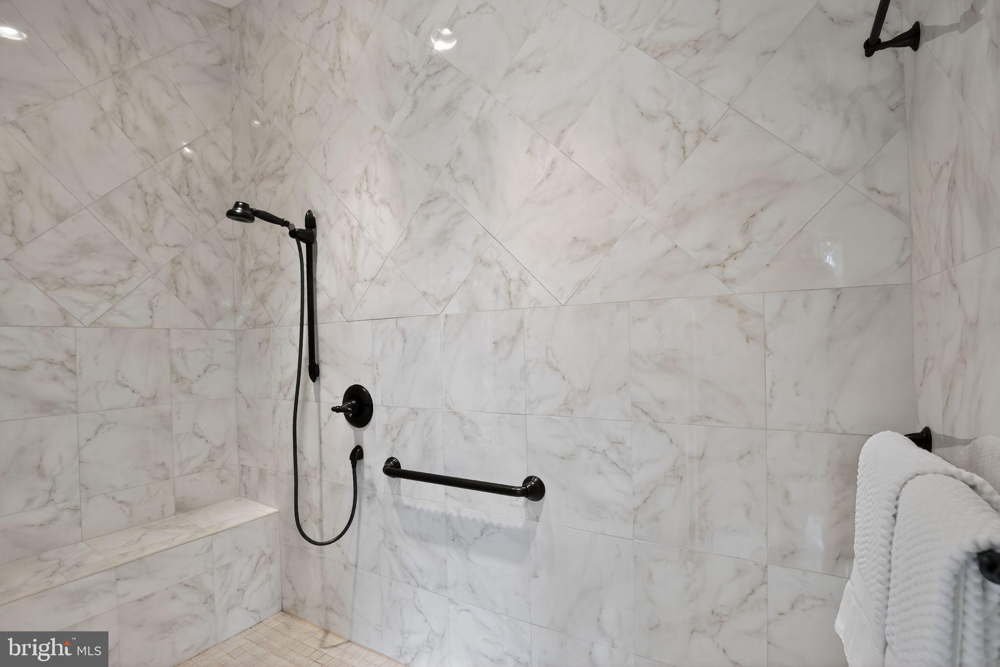 TOWER HILL - Residential