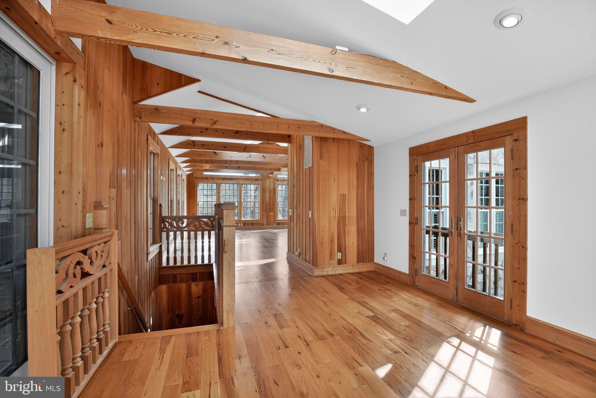 TOWER HILL - Residential