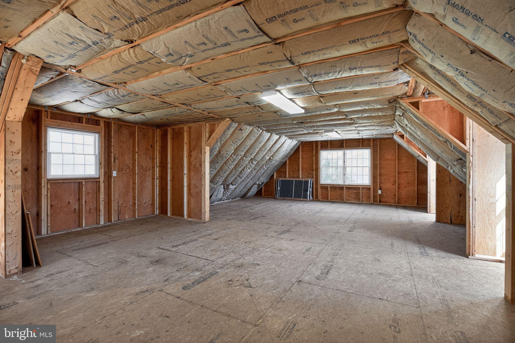 TOWER HILL - Residential