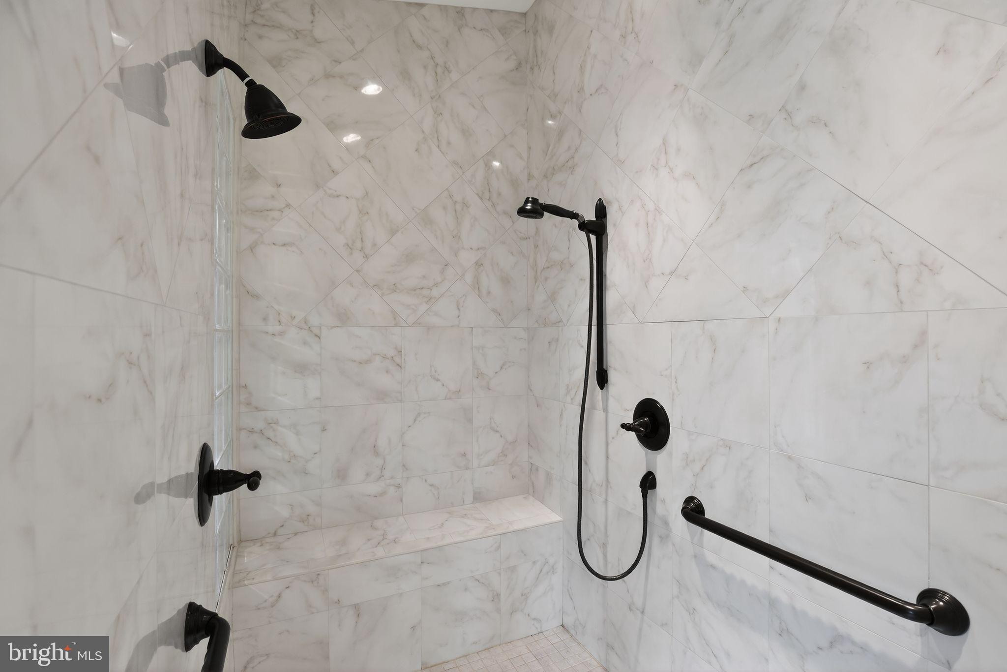 TOWER HILL - Residential