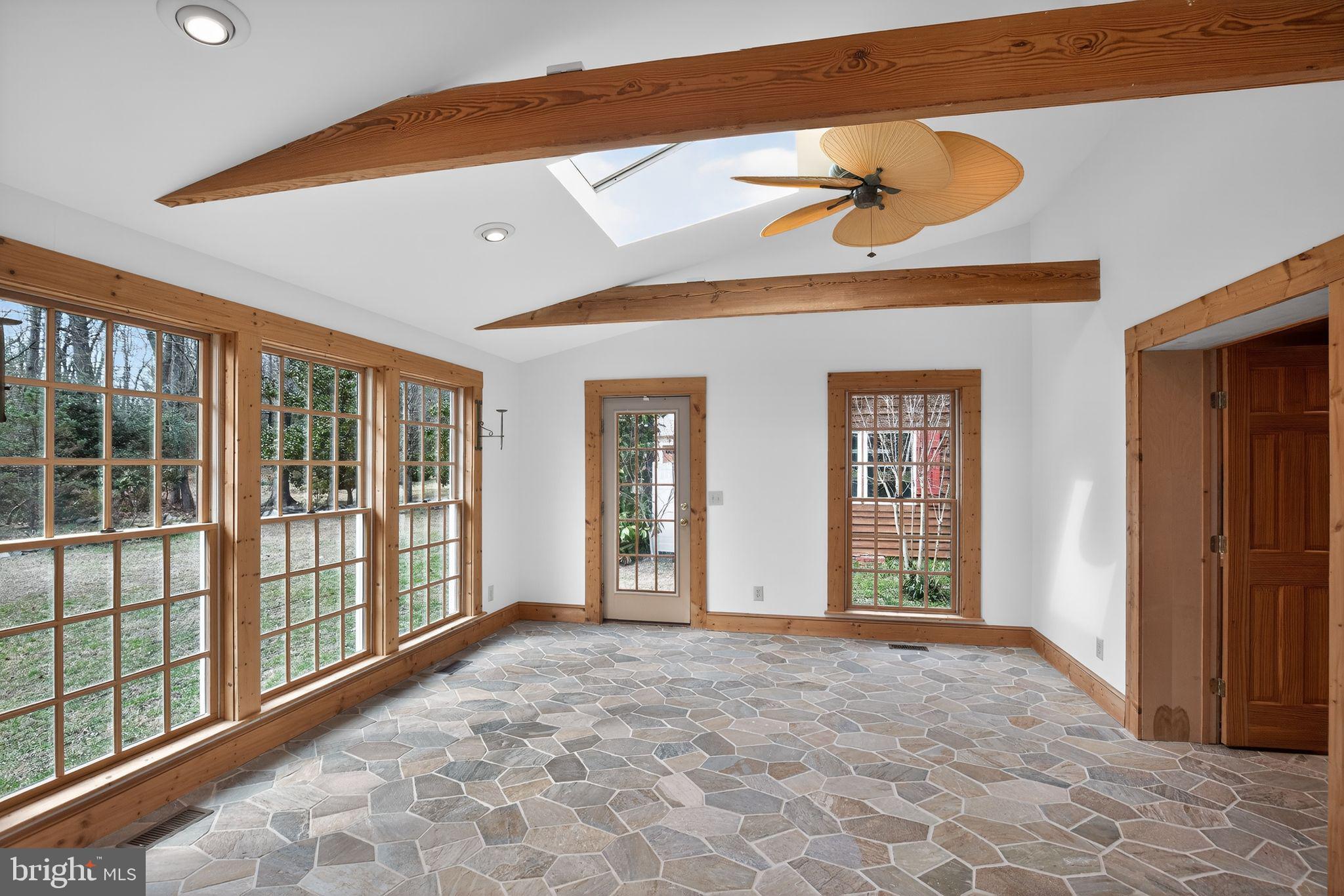 TOWER HILL - Residential