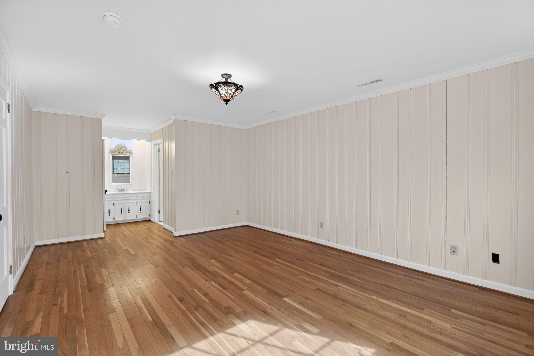 TOWER HILL - Residential