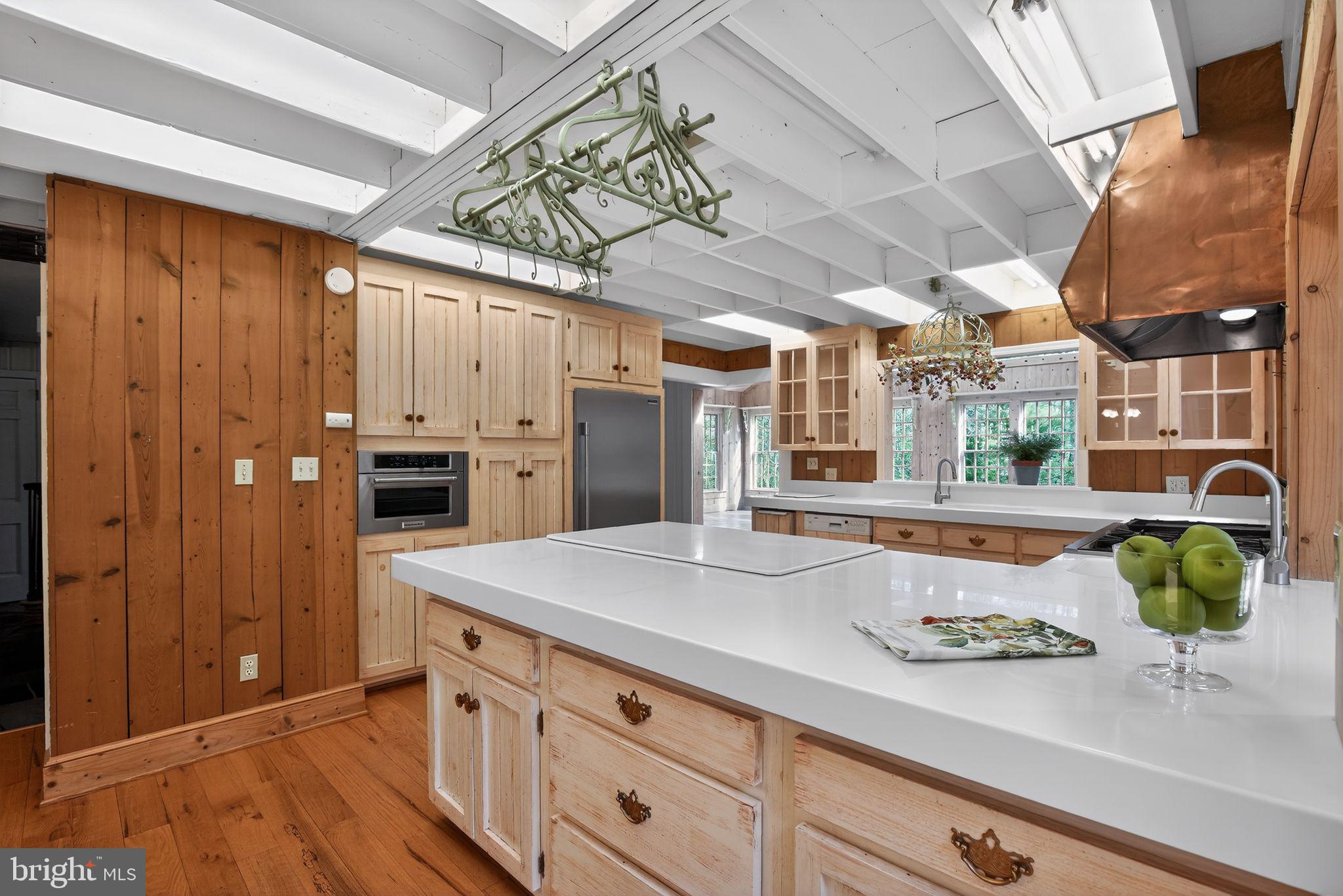 TOWER HILL - Residential