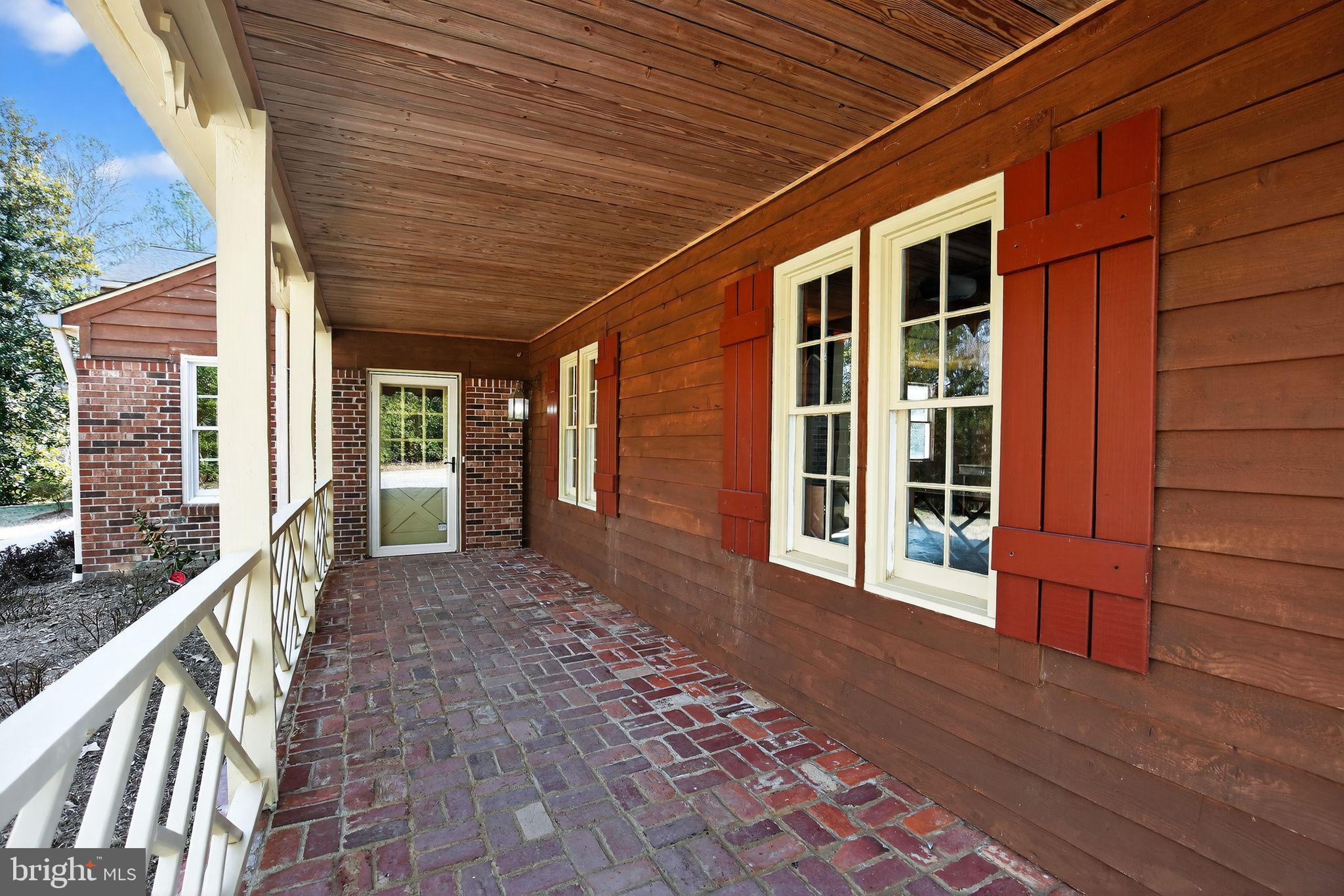 TOWER HILL - Residential