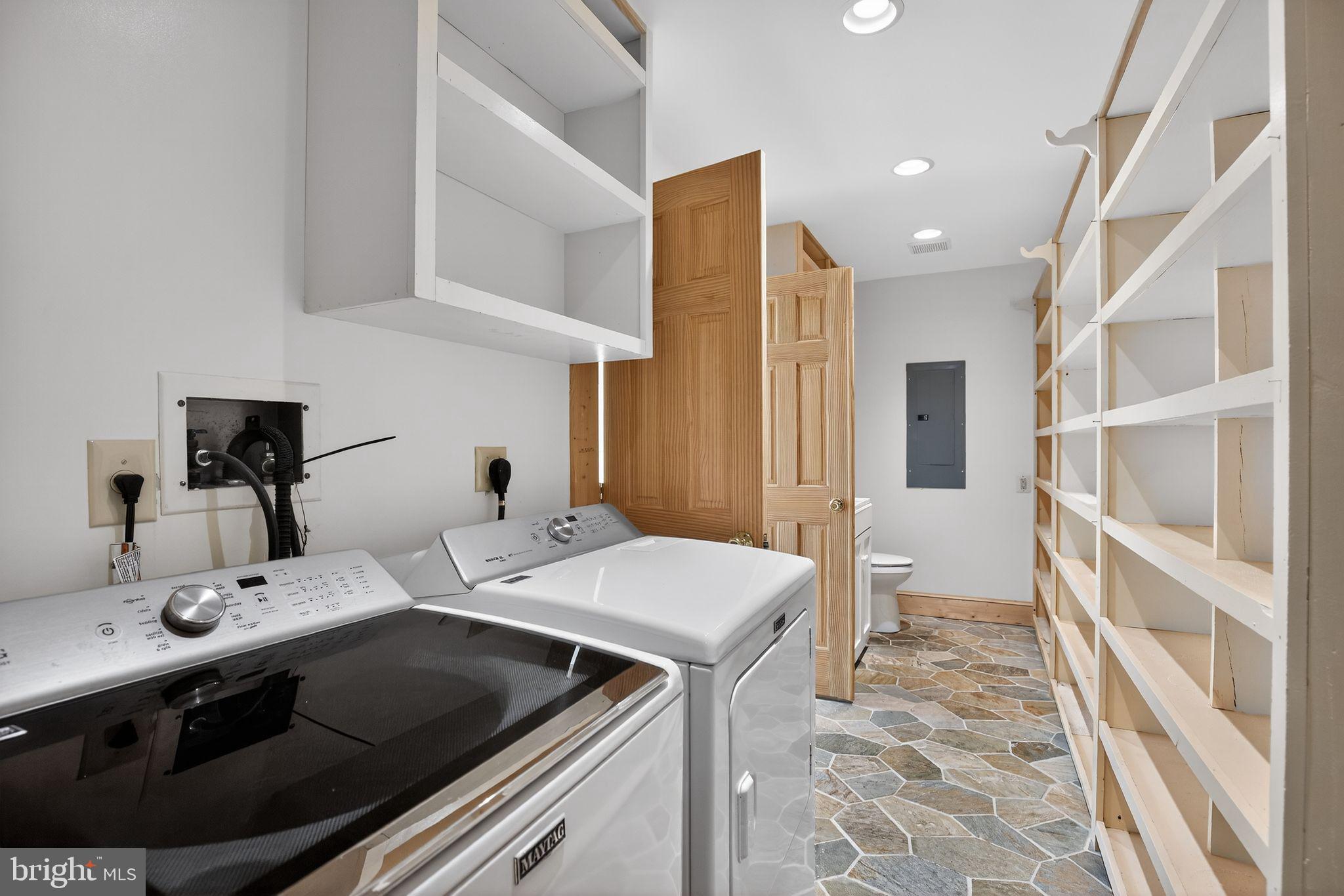 TOWER HILL - Residential