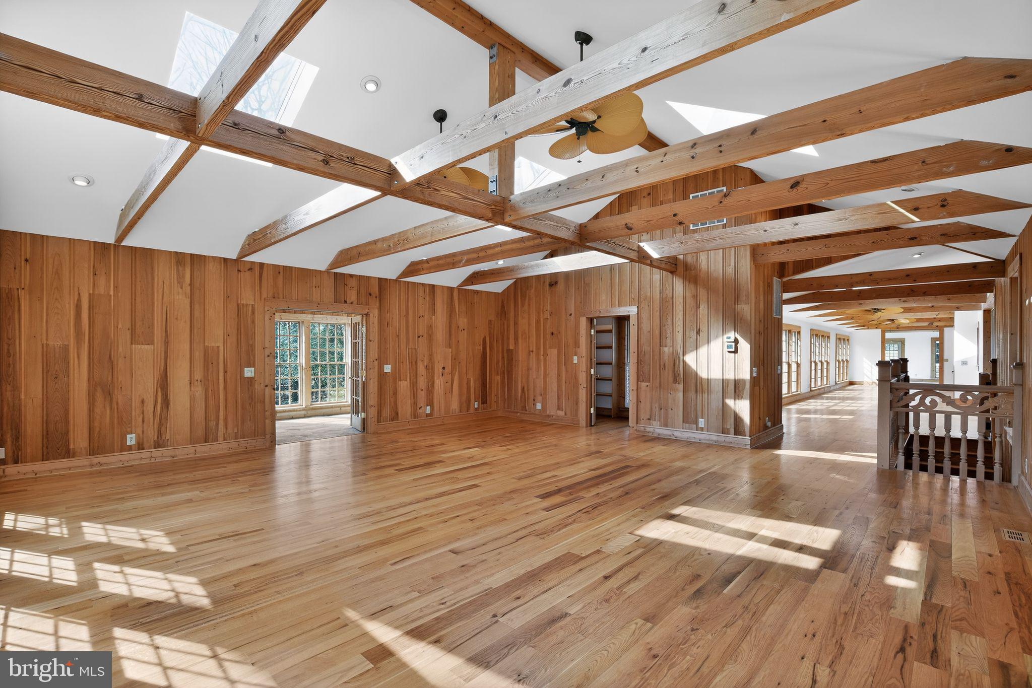 TOWER HILL - Residential