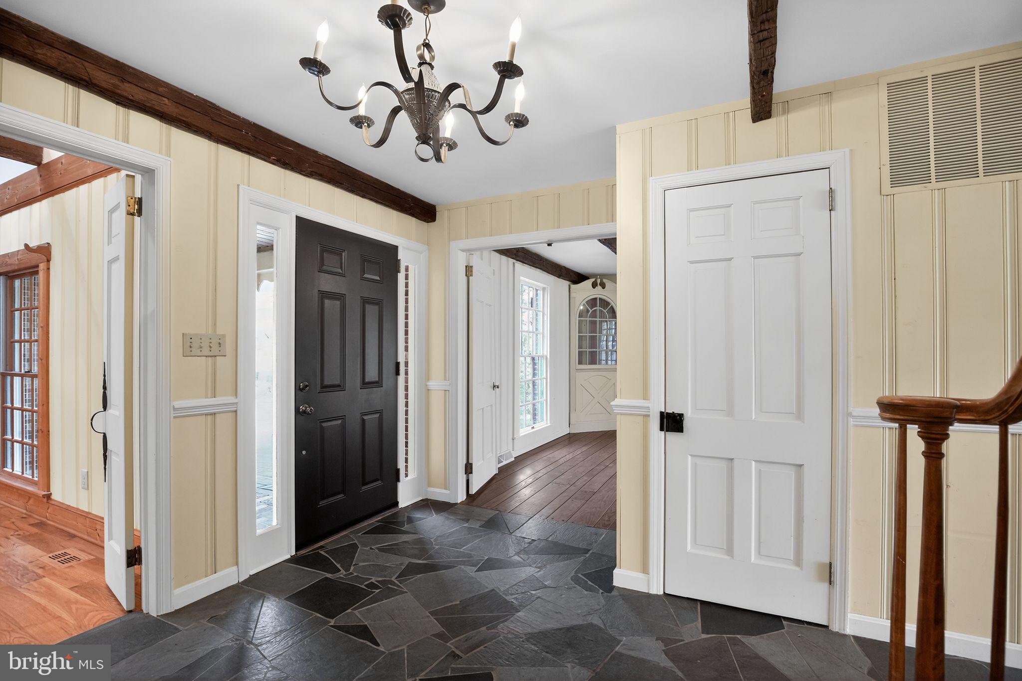 TOWER HILL - Residential