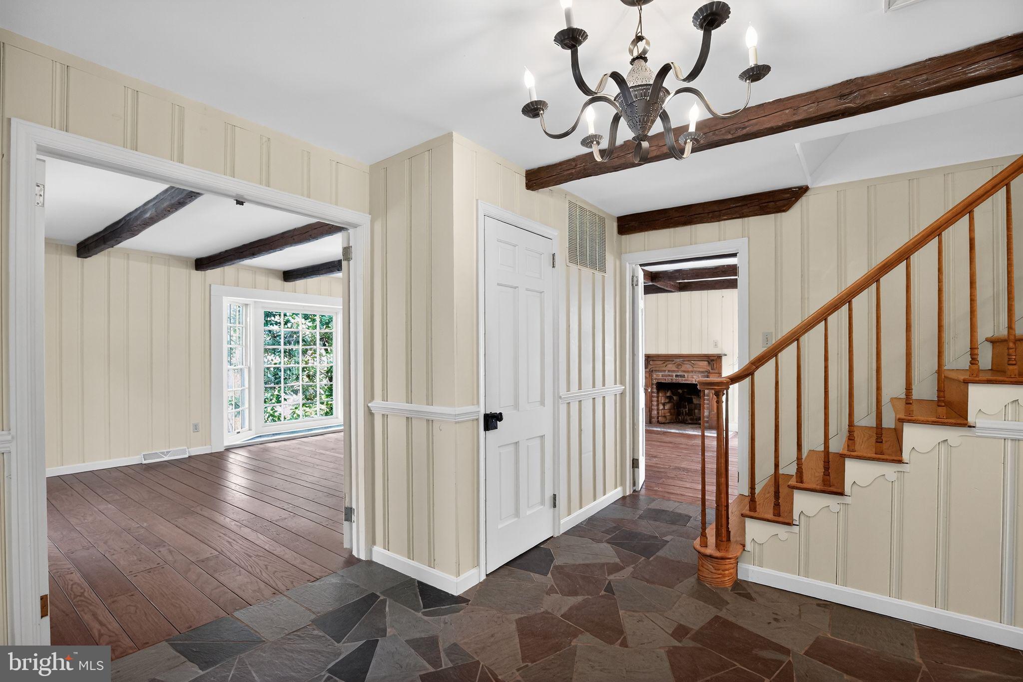 TOWER HILL - Residential