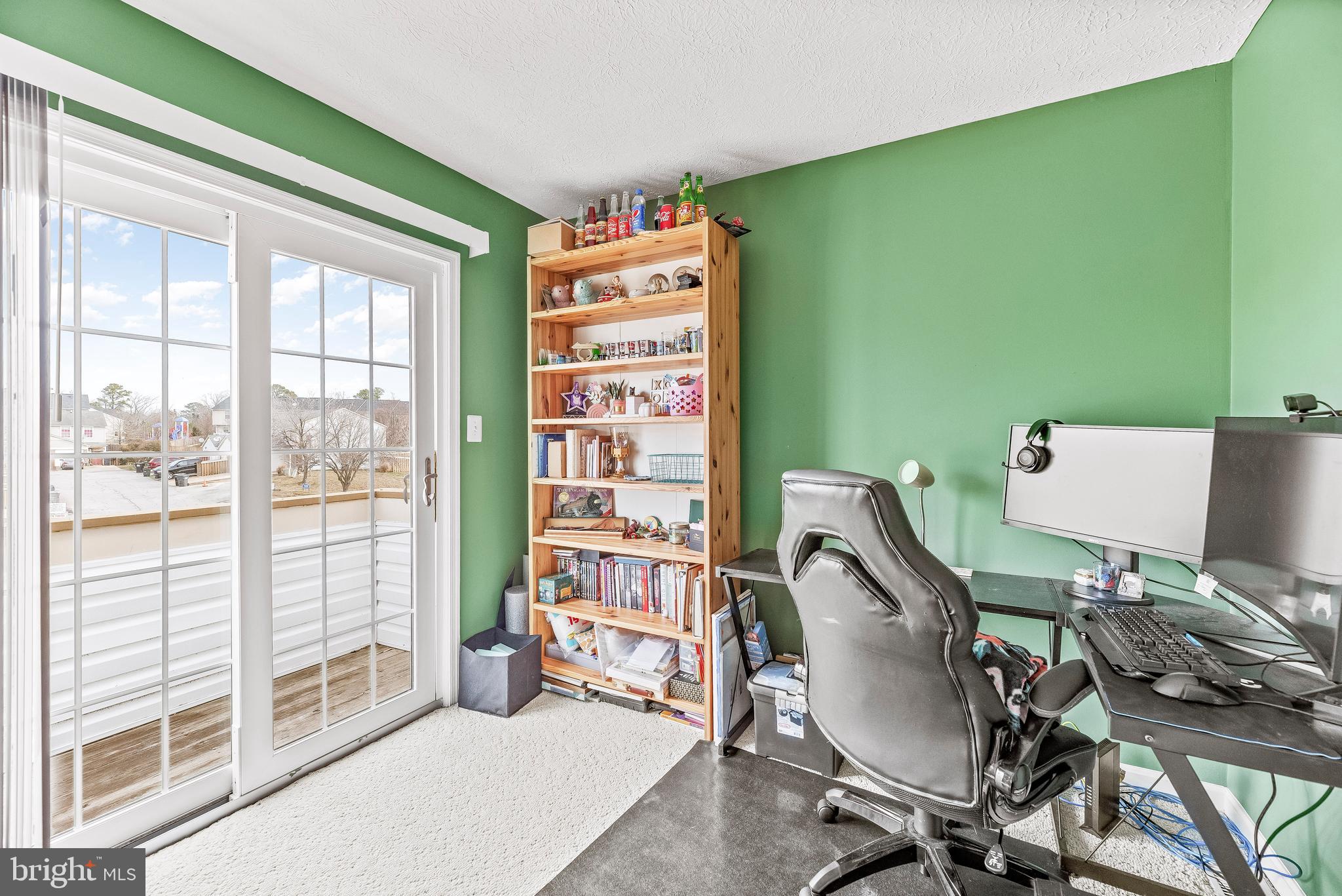 COLUMBIA COMMONS - Residential