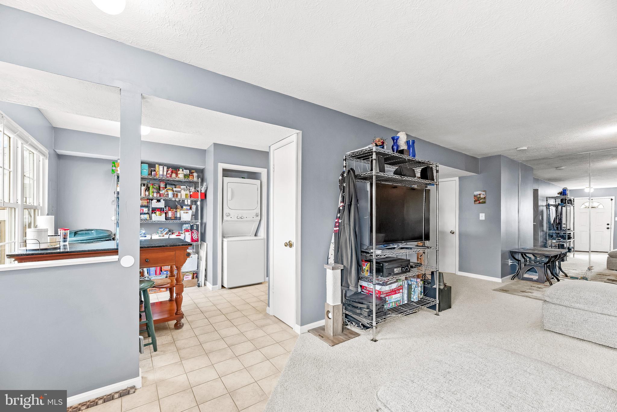 COLUMBIA COMMONS - Residential