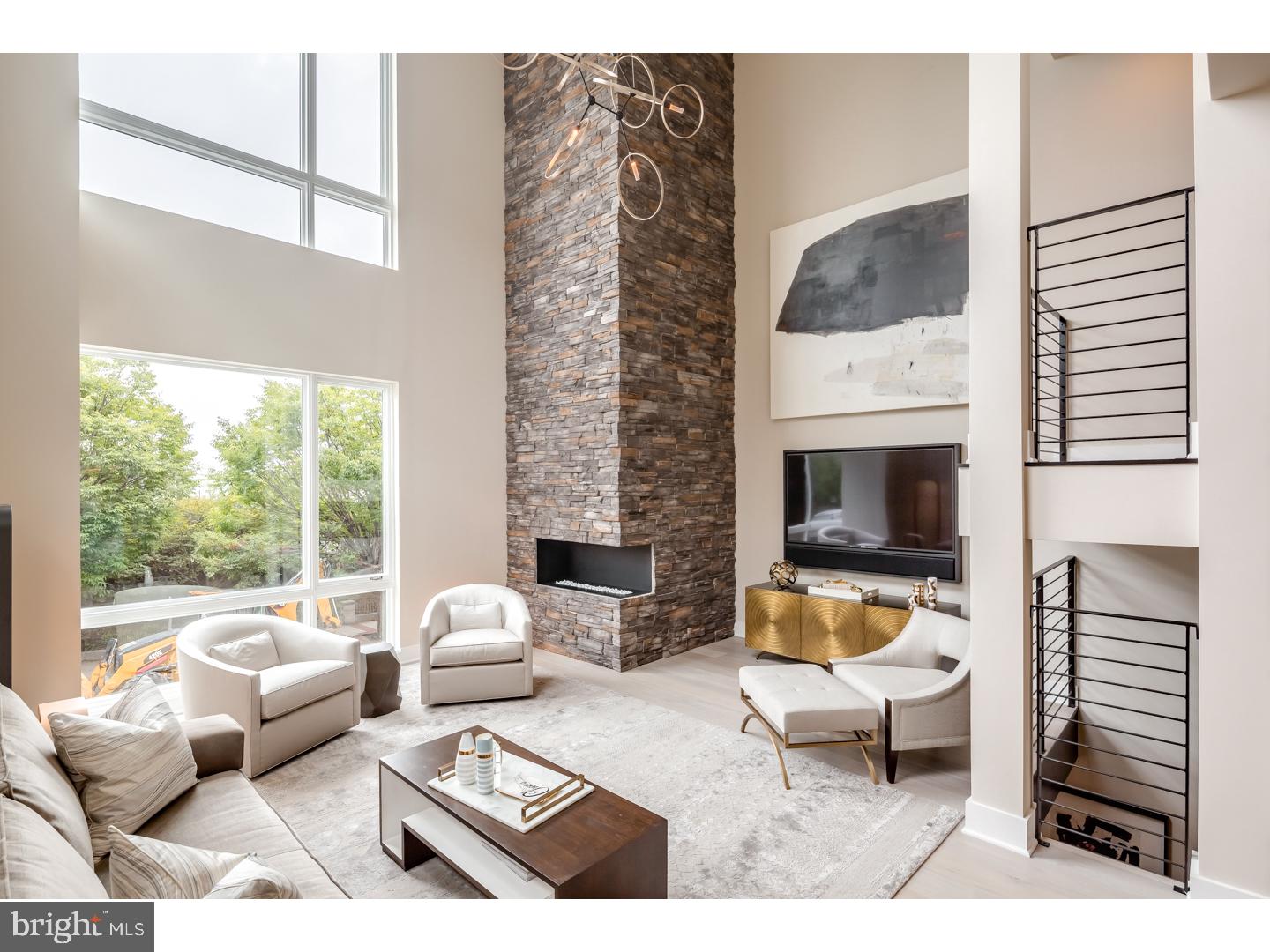 SOCIETY HILL - Residential