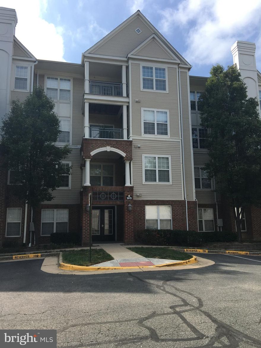 LOCATION,LOCATION,LOCATION. Close to Mosaic District, Dunn Loring Metro, Close to all major high ways, 495, rt.66, rt. 50. Two Bed, Two Full bath. Both bedrooms have walk-in closets. Vinyl floors throughout  and updated bathrooms. Stainless steel refrigerator, stove, dishwasher, Washer and Dryer in Unit. 2 garage parking spaces G-25 & G-29